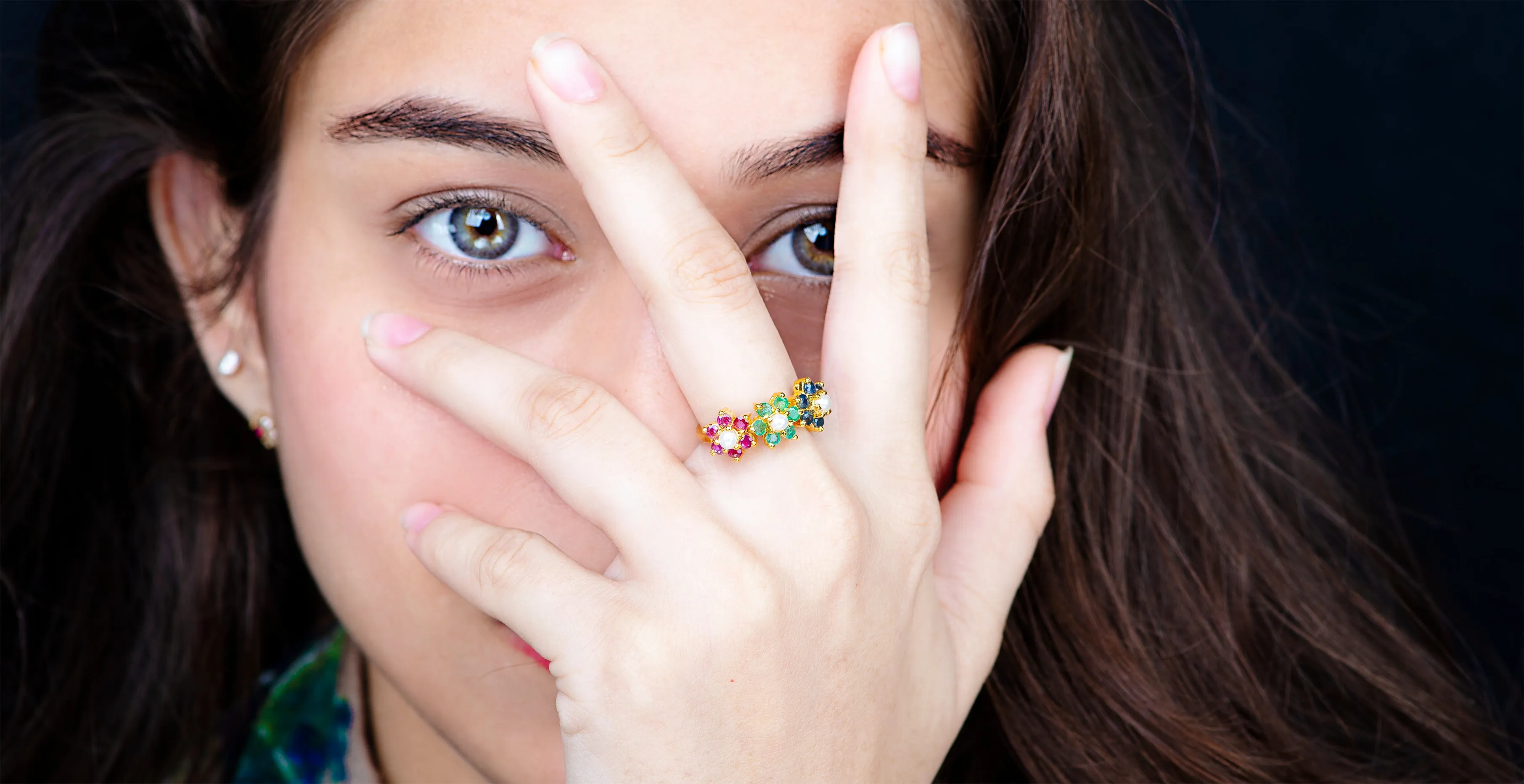NATURAL RUBY, EMERALD AND SAPPHIRE RING