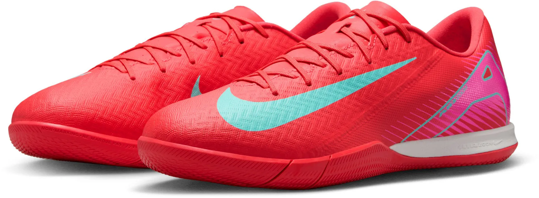 Nike Mercurial Vapor 16 Academy IC Low Top Soccer Shoes Perfect fit