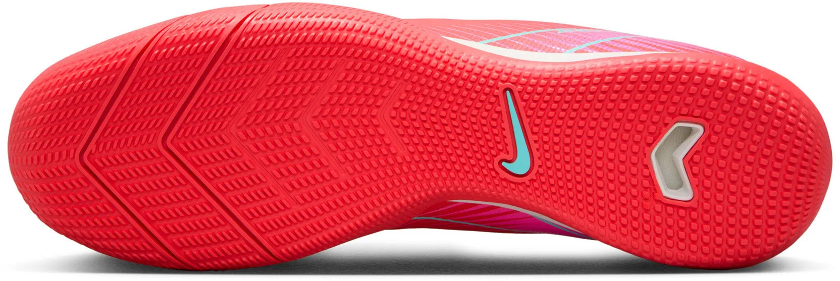 Nike Mercurial Vapor 16 Academy IC Low Top Soccer Shoes Perfect fit