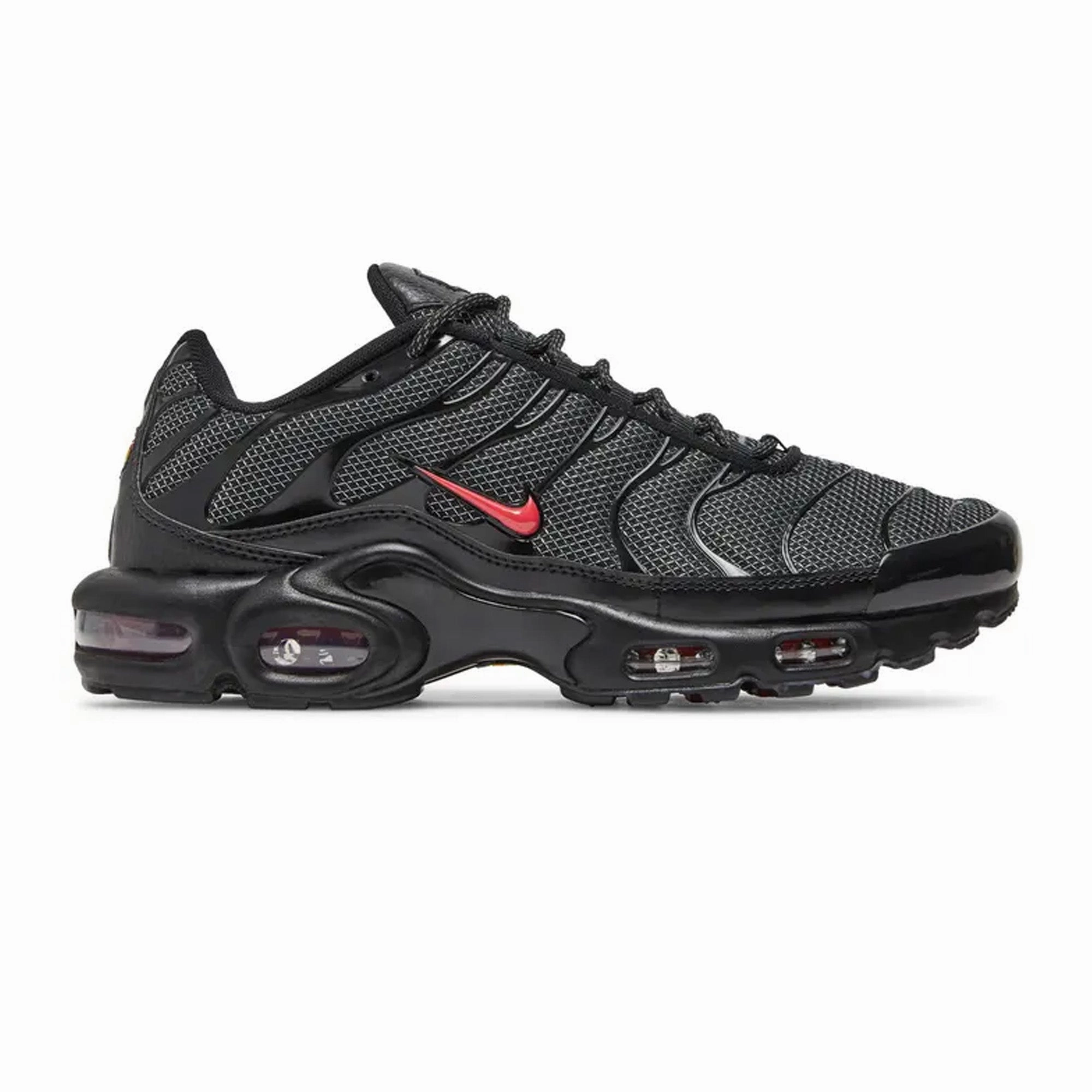 Nike Air Max TN Plus 'Metal Mesh Black Red' (2021)