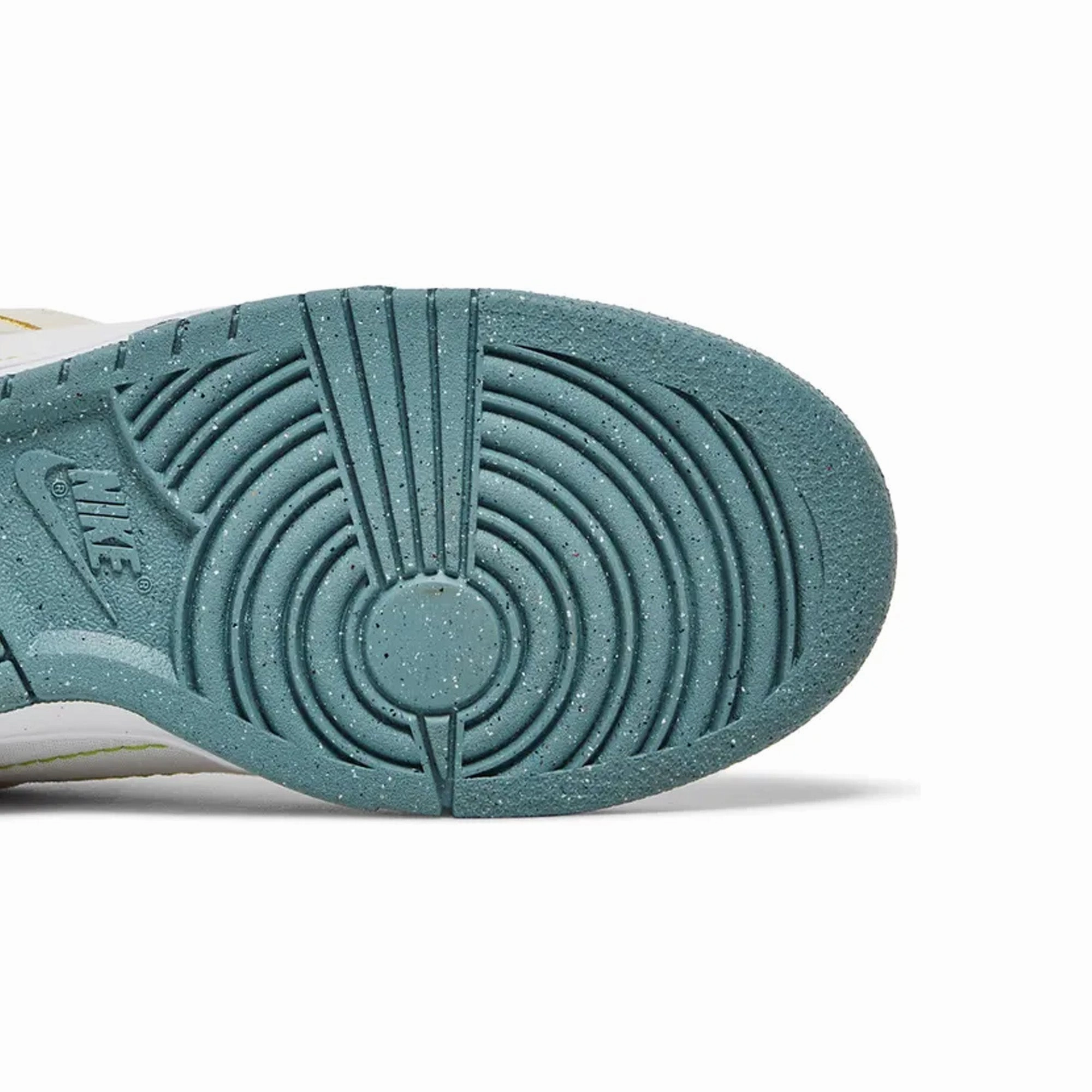Nike Dunk Low Disrupt 2 'Easter Pastel' W (2022)