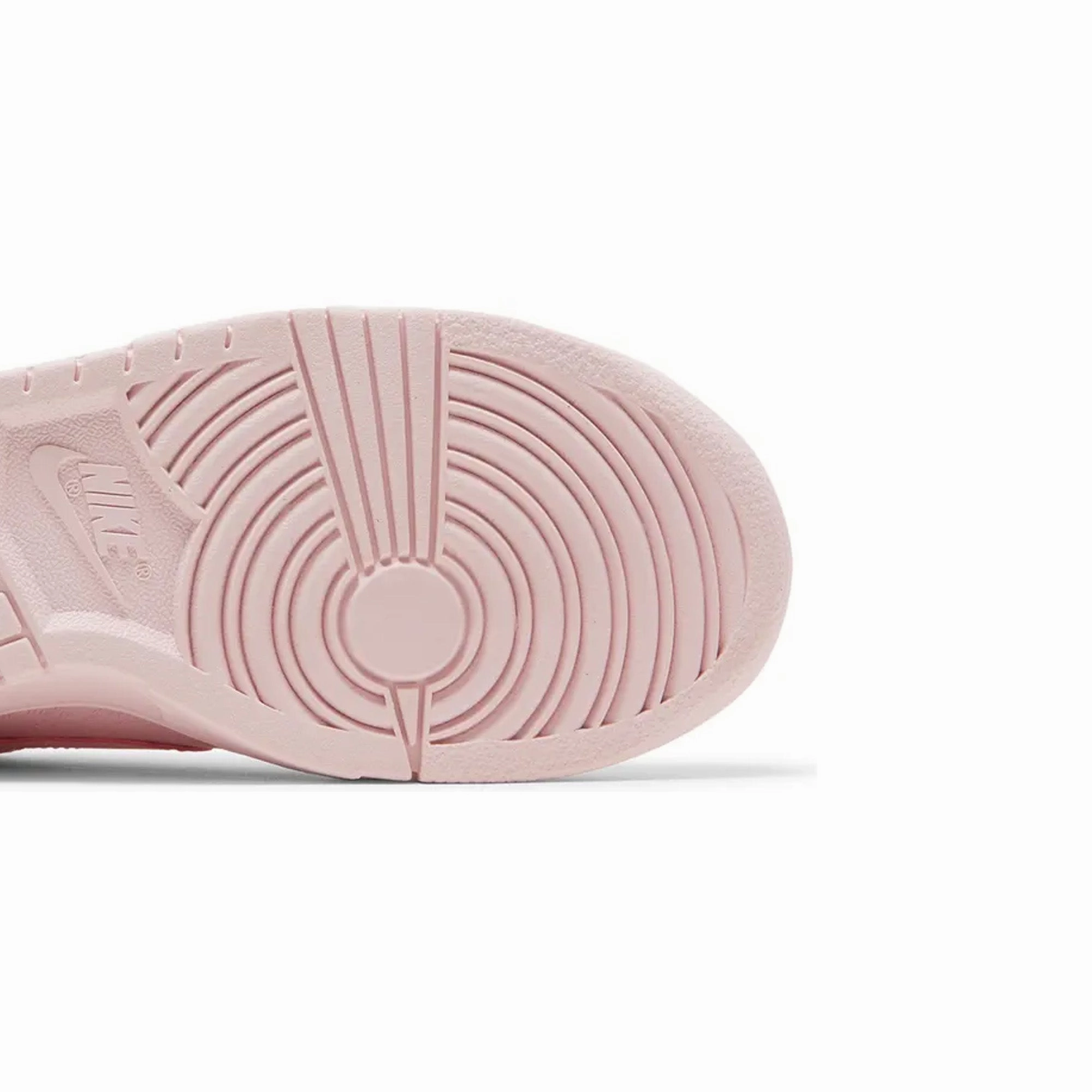 Nike Dunk Low SE 'Prism Pink' GS (2022)