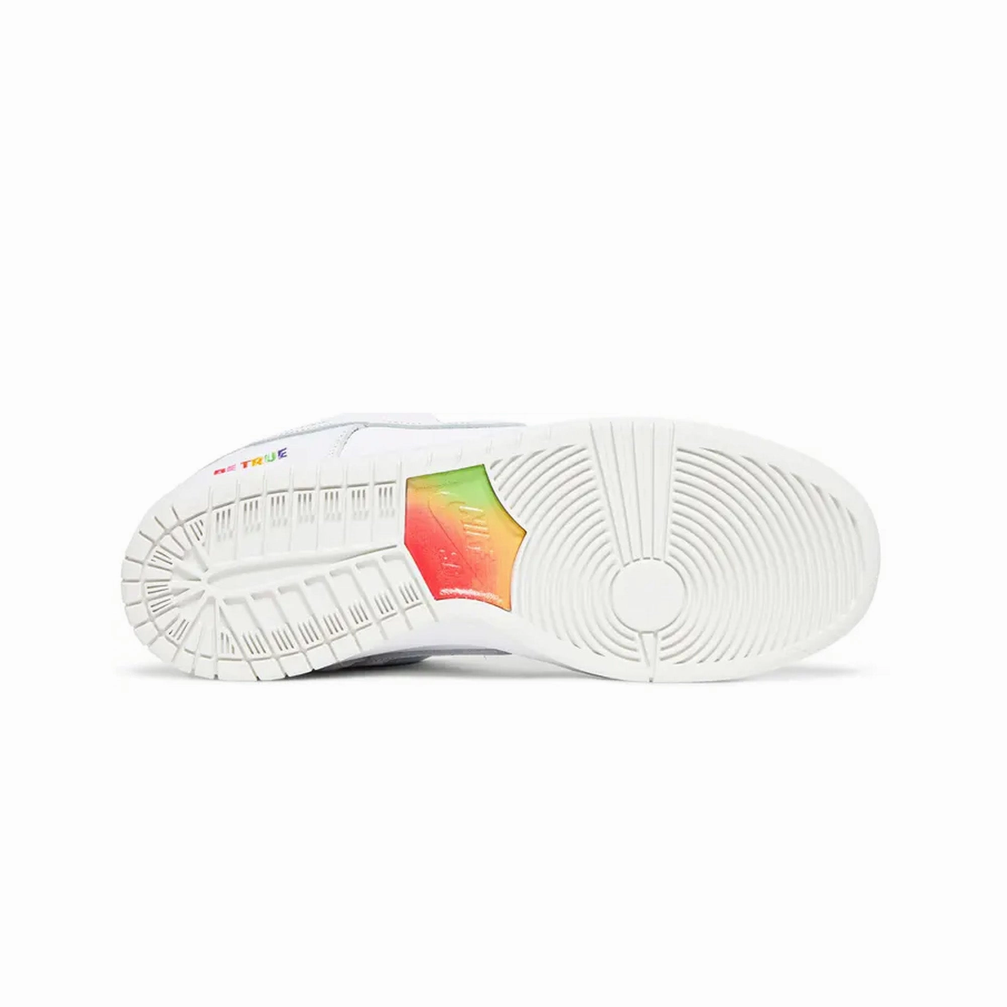 Nike SB Dunk Low 'Be True' (2022)
