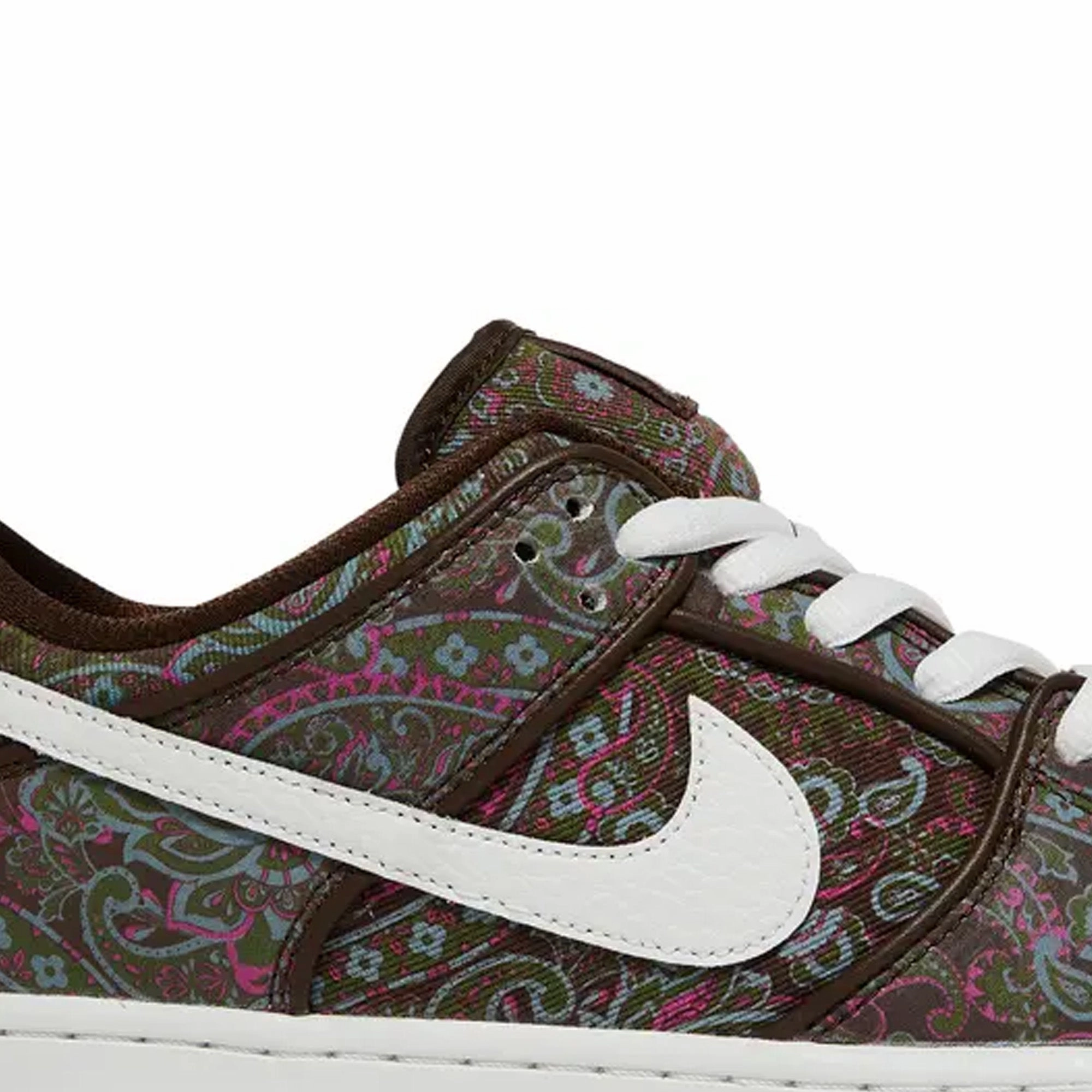 Nike SB Dunk Low Pro 'Paisley Brown' (2022)