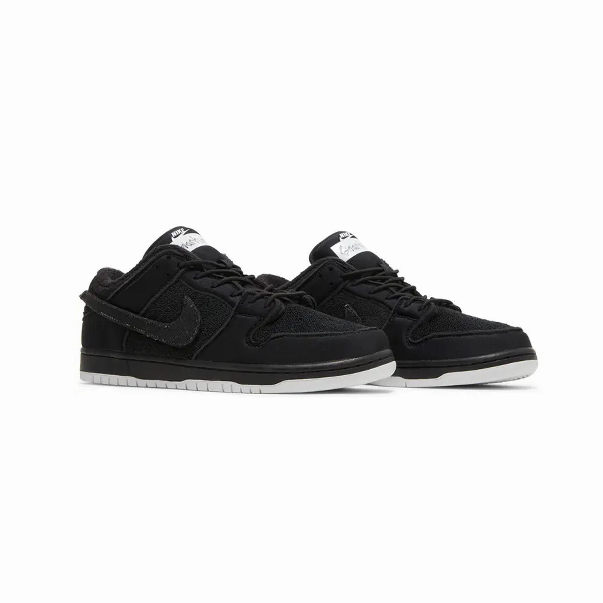 Nike SB Dunk Low x Gnarhunters 'Black' (2022)