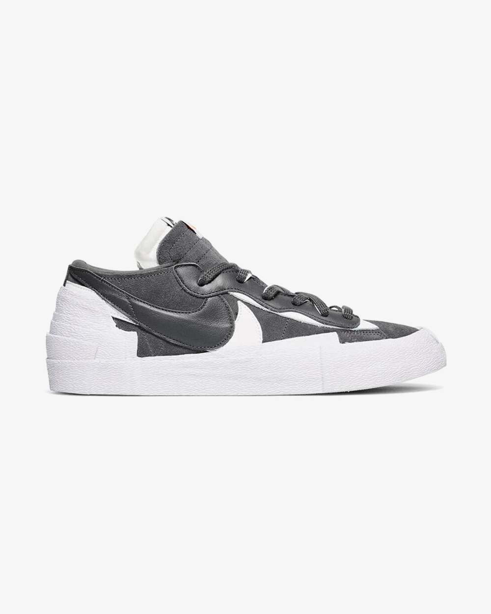 NIKE X SACAI LOW BLAZER IRON GREY