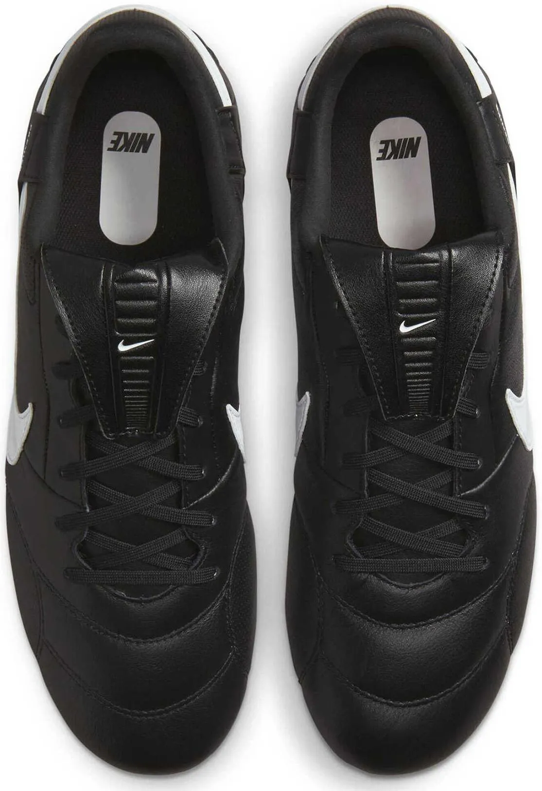 On-point Premier 3 Firm Ground Football Boots