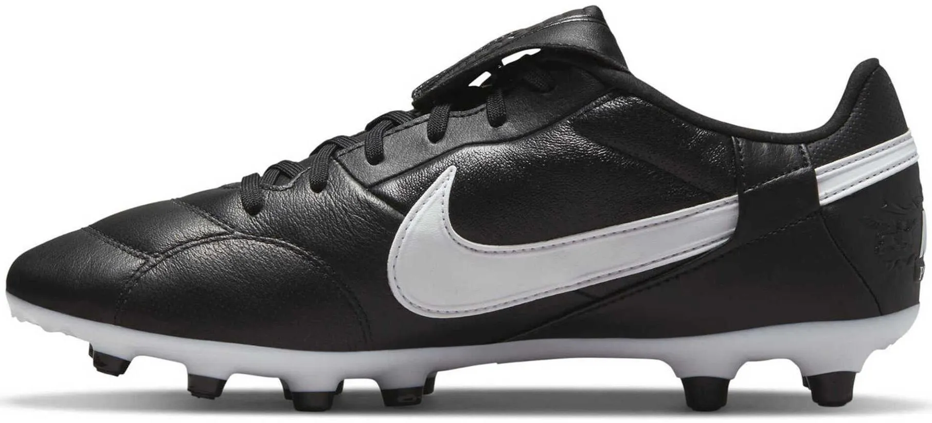 On-point Premier 3 Firm Ground Football Boots
