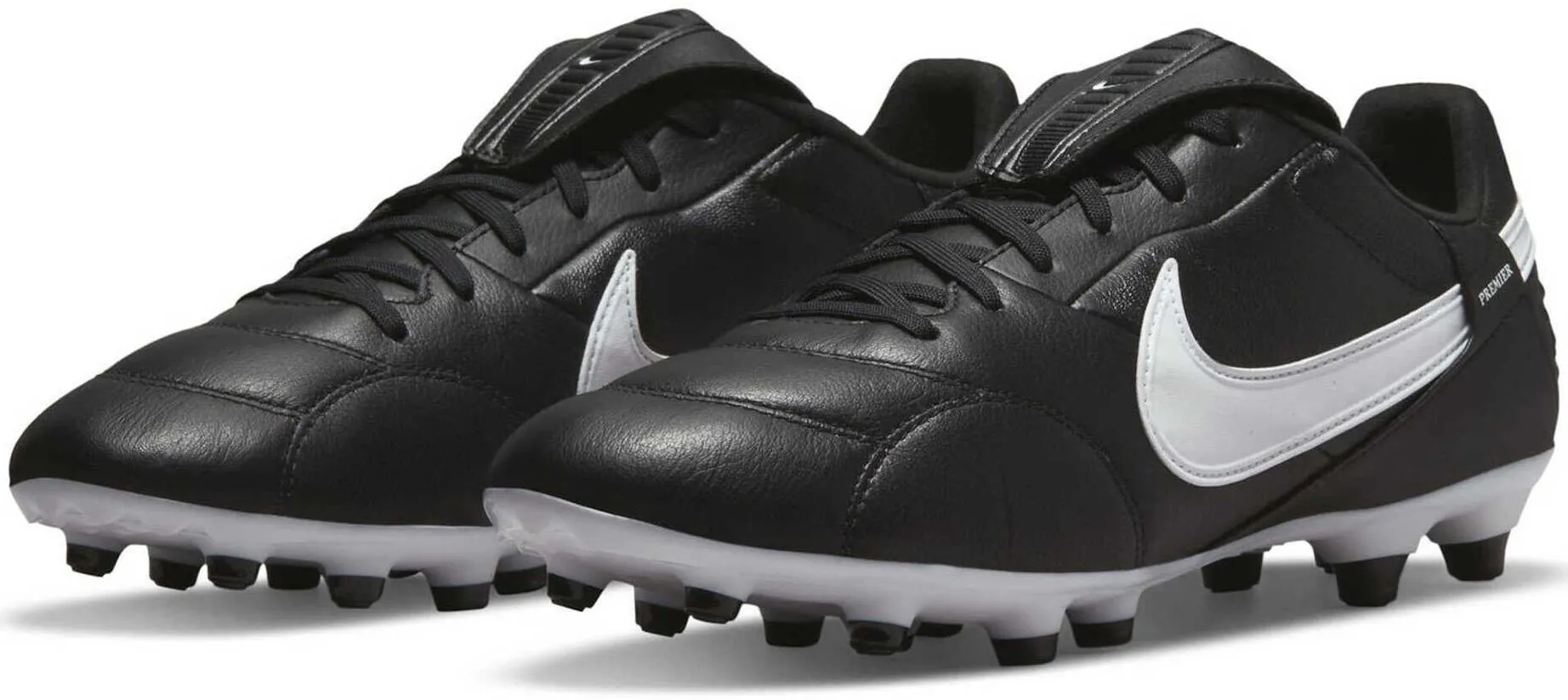 On-point Premier 3 Firm Ground Football Boots
