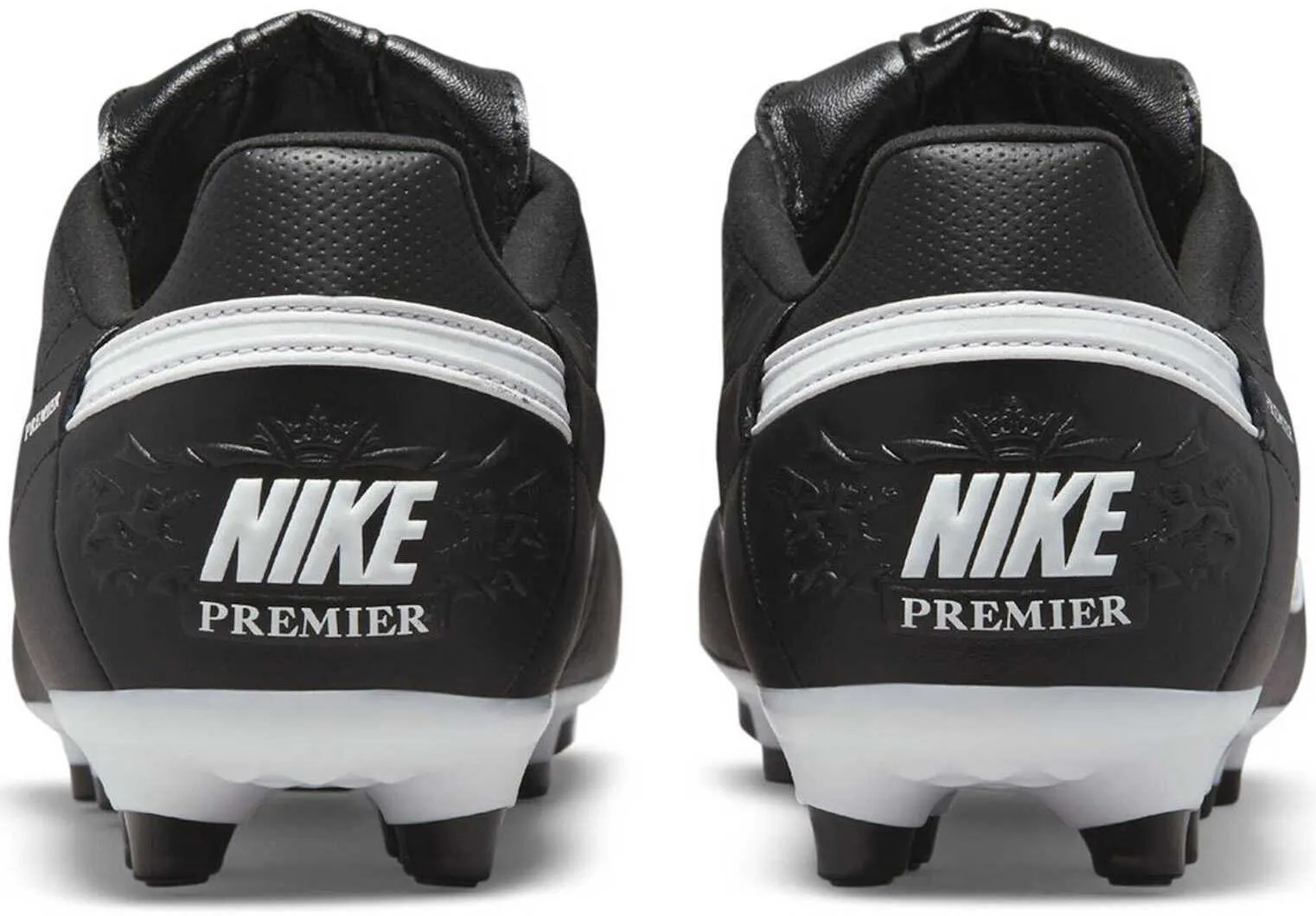 On-point Premier 3 Firm Ground Football Boots