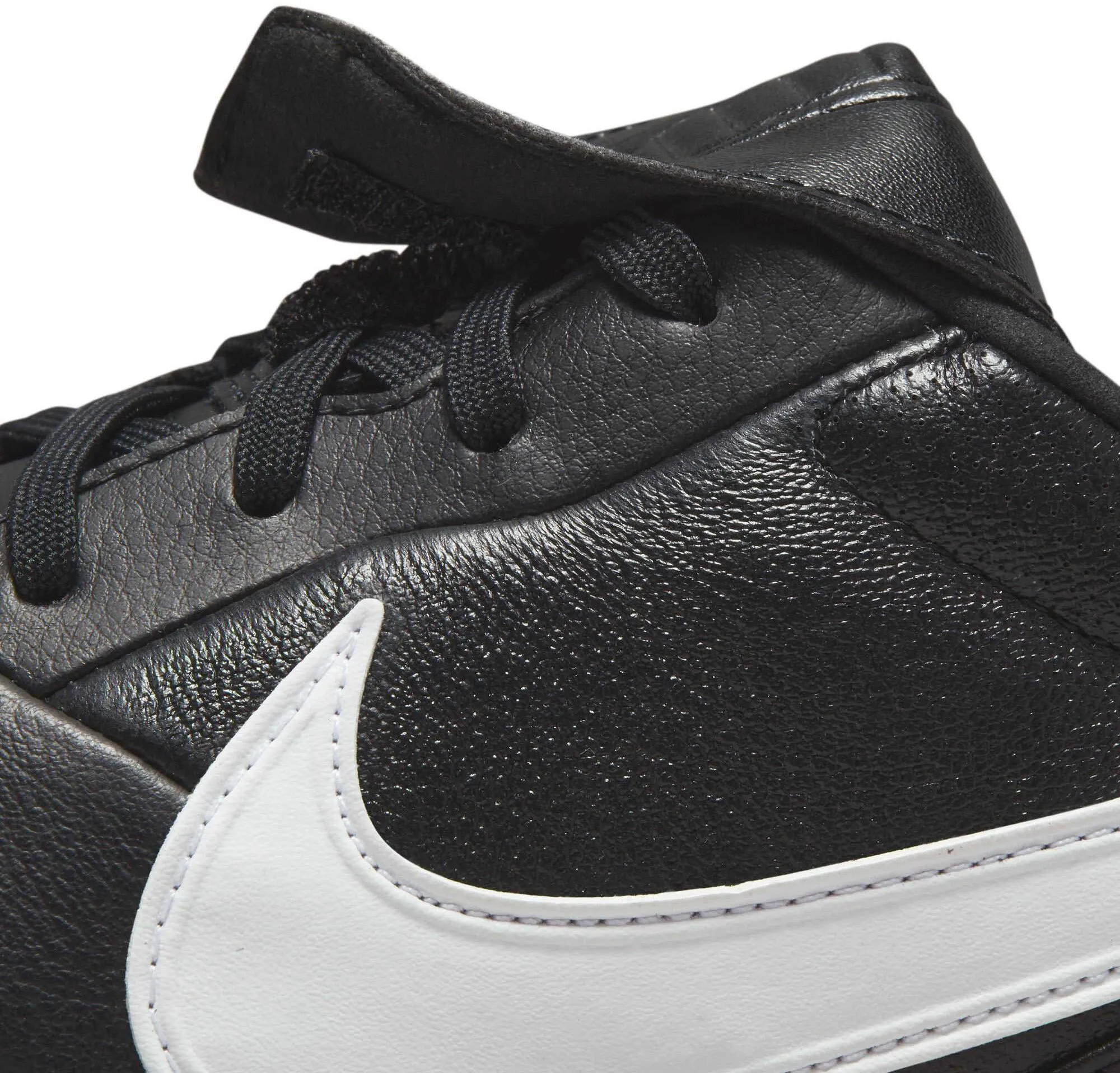 On-point Premier 3 Firm Ground Football Boots