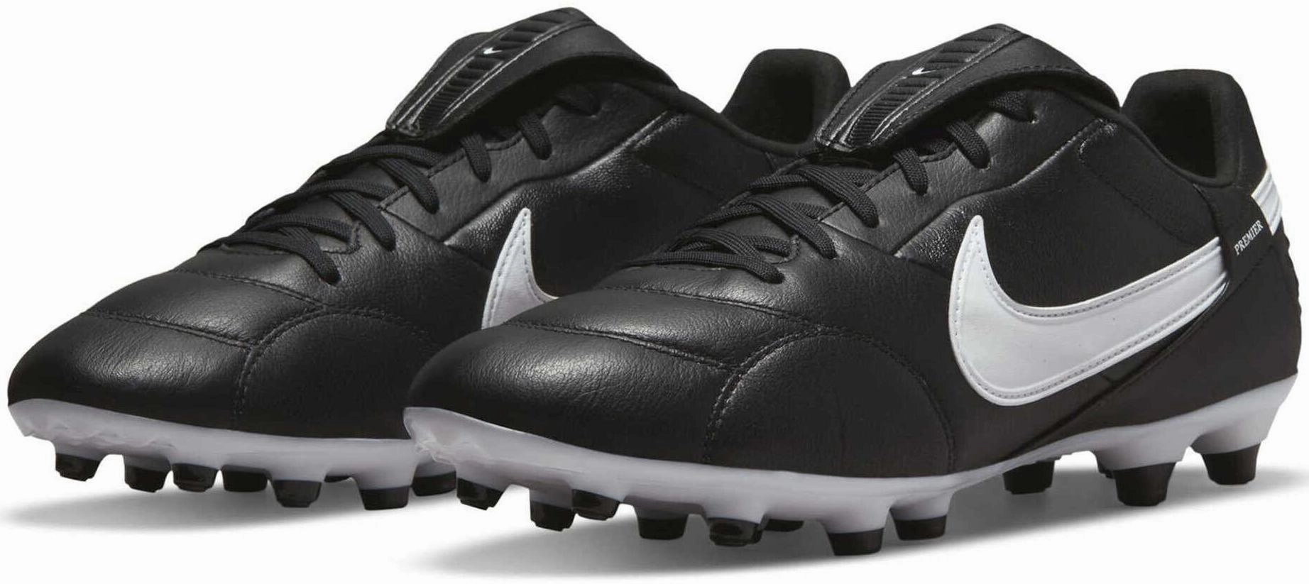 On-point Premier 3 Firm Ground Football Boots