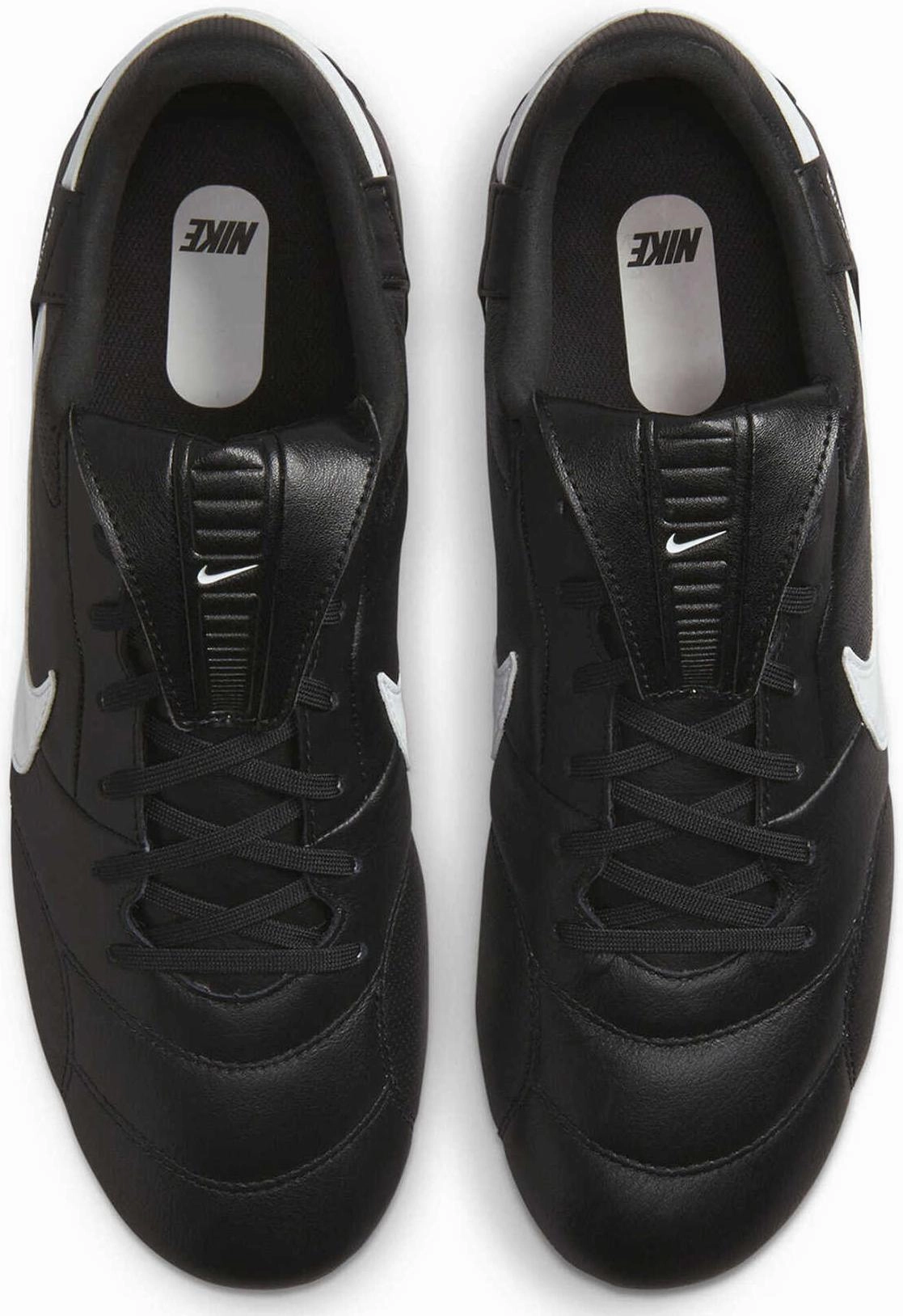On-point Premier 3 Firm Ground Football Boots