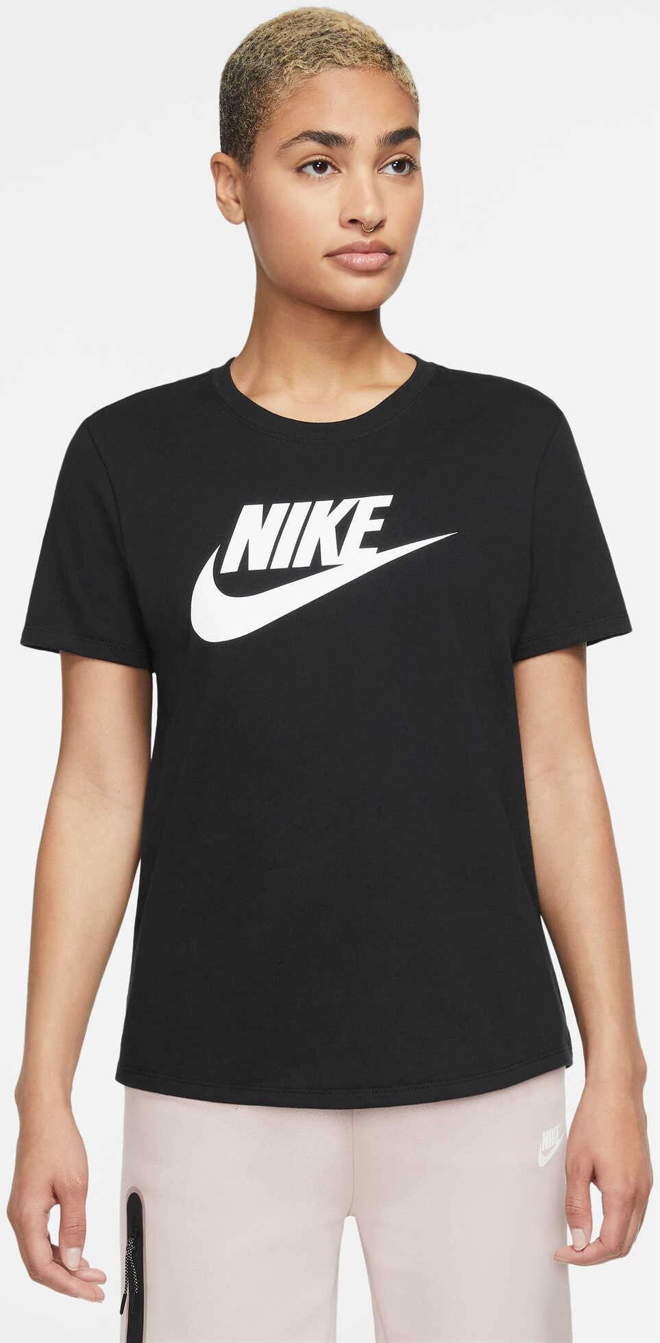 Women's Sportswear Essentials Logo T-Shirt Weekend Tasteful