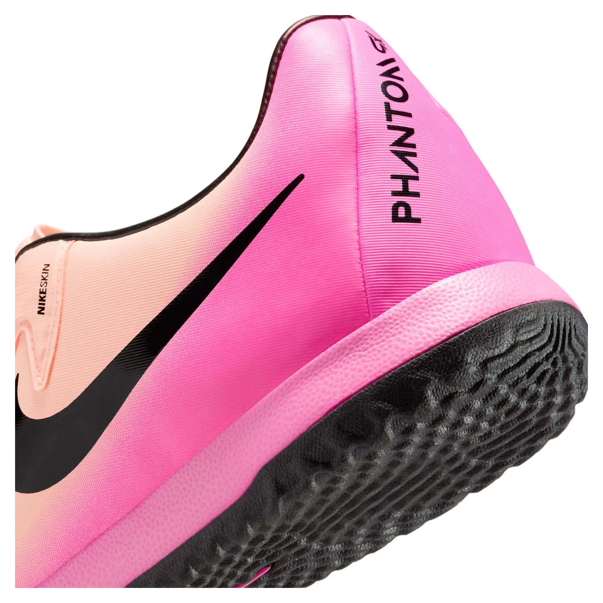 Phantom GX 2 Academy Indoor Court Low Top Men's Football Boots Smart casual