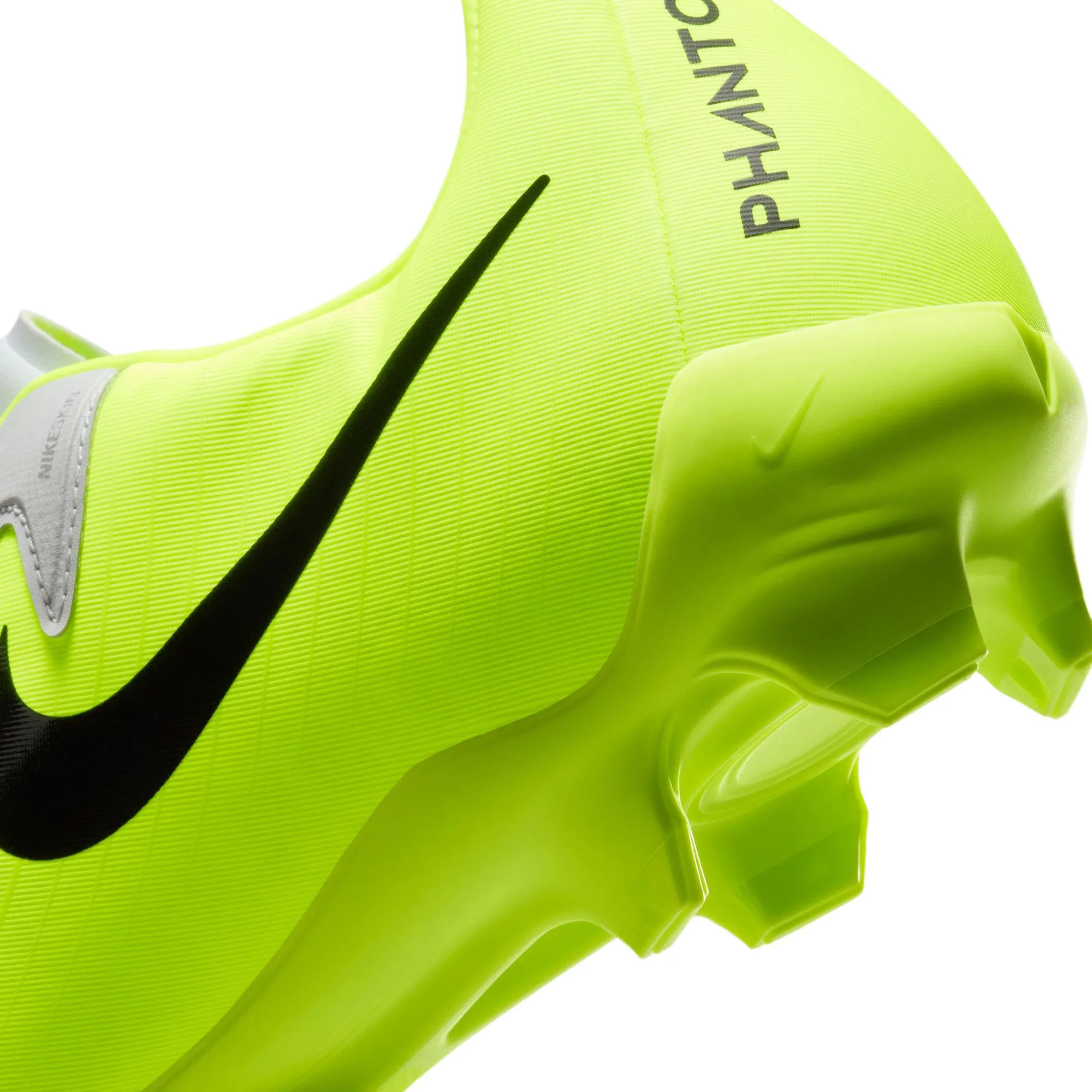 Relaxed Nike Phantom GX 2 Academy MG Low Top Soccer Cleats