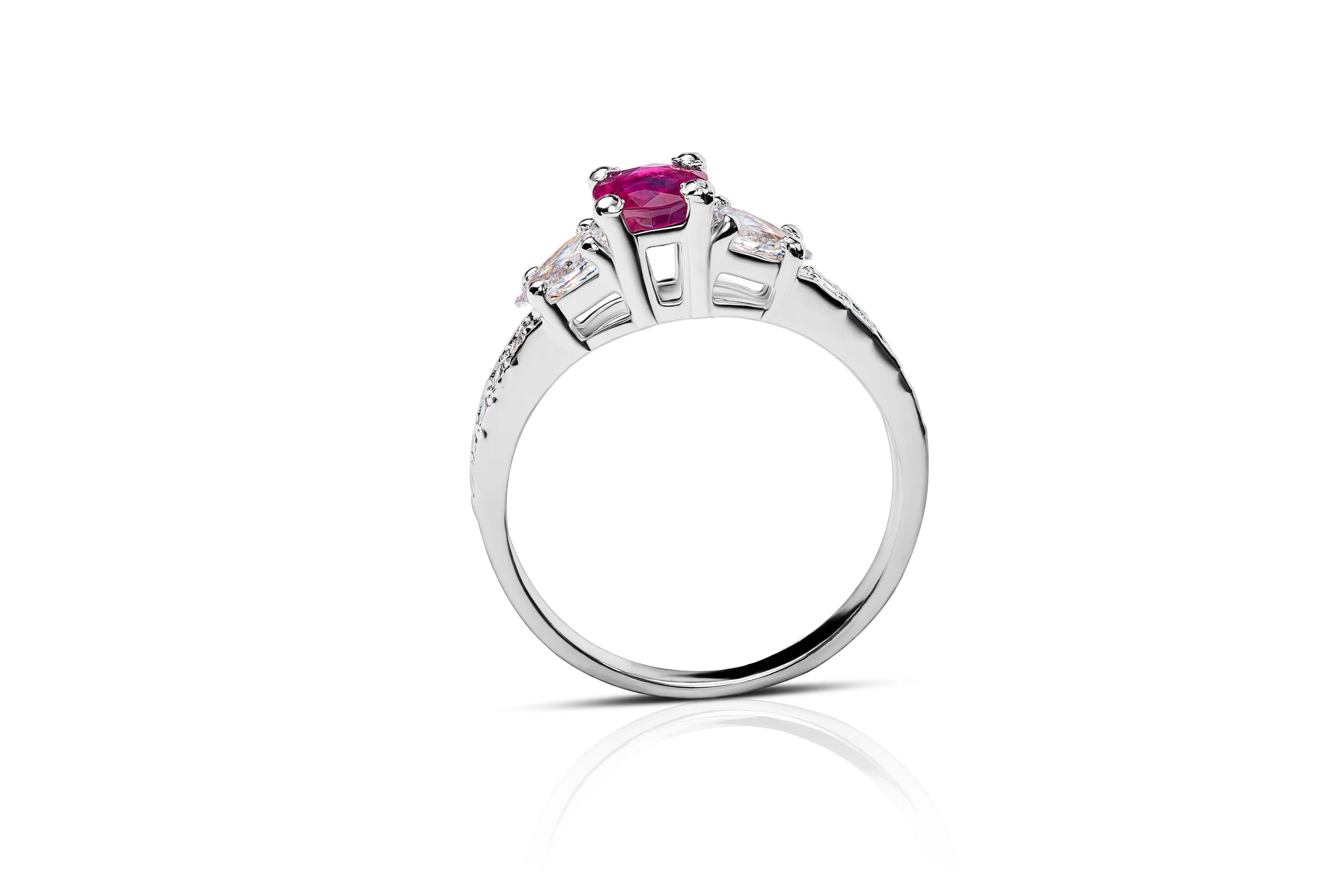 RUBY SCARLET RING