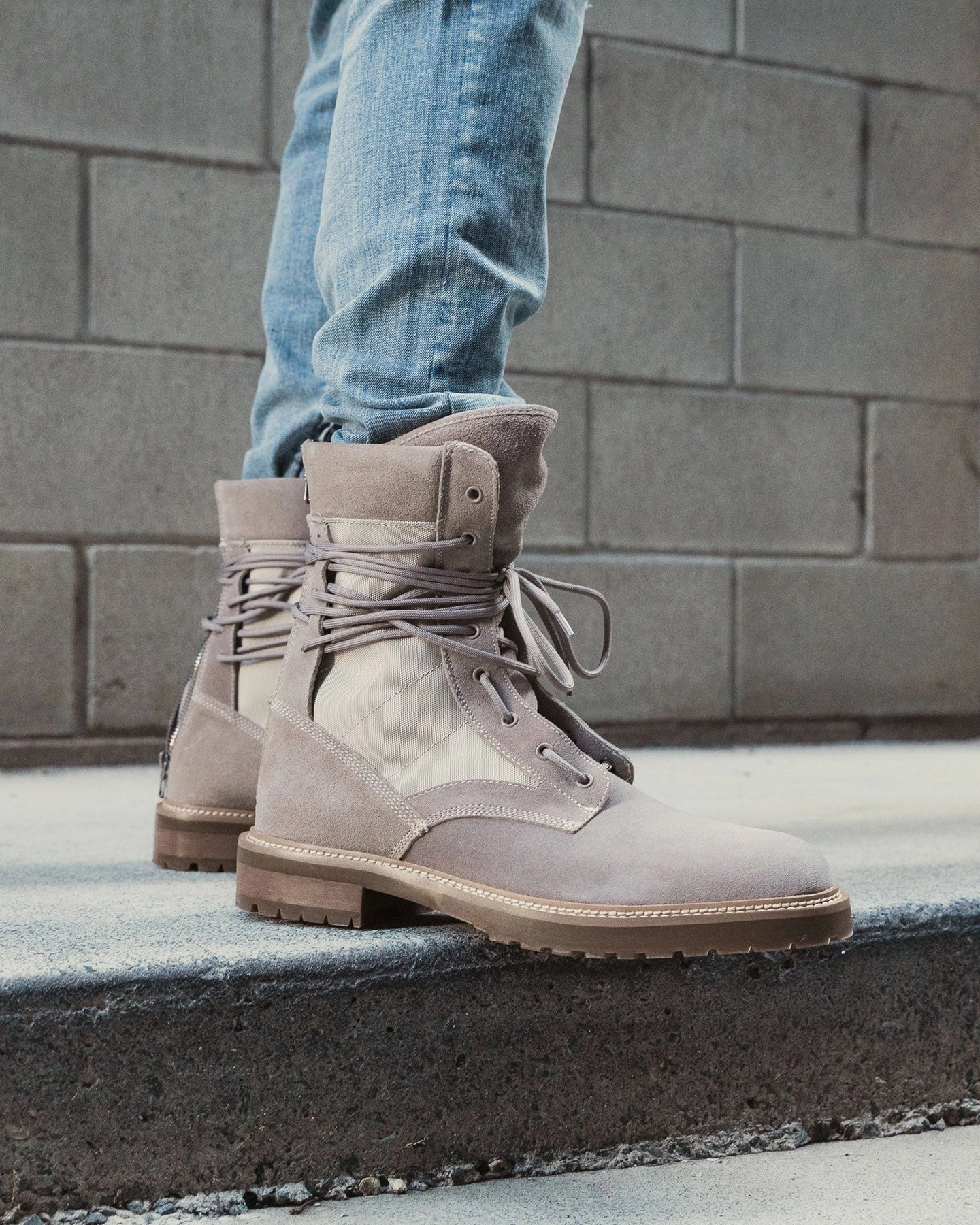 Saint Morta Revet Boot Stone