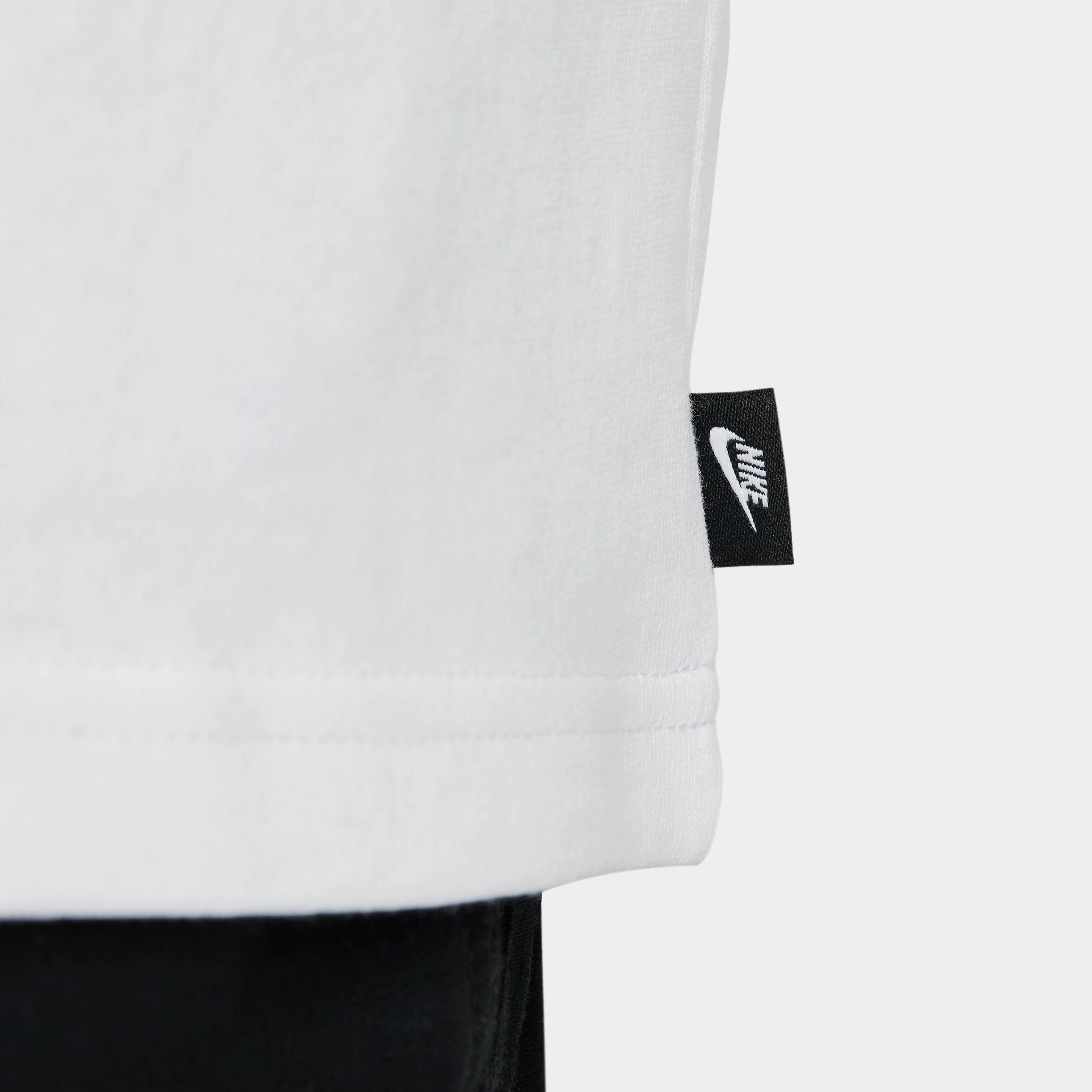 Statement Men's Sportswear Premium Essentials T-Shirt