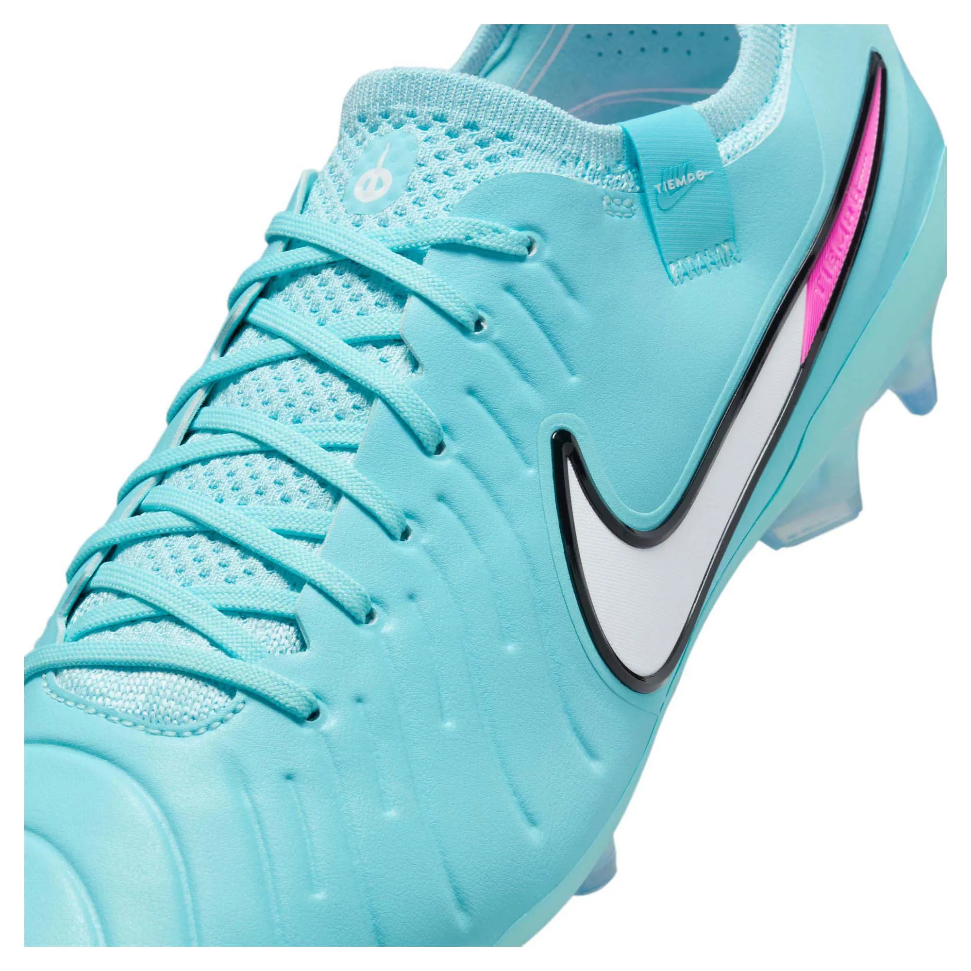 Style focused Tiempo Legend 10 Elite Firm Ground Low Top Men's Football Boots