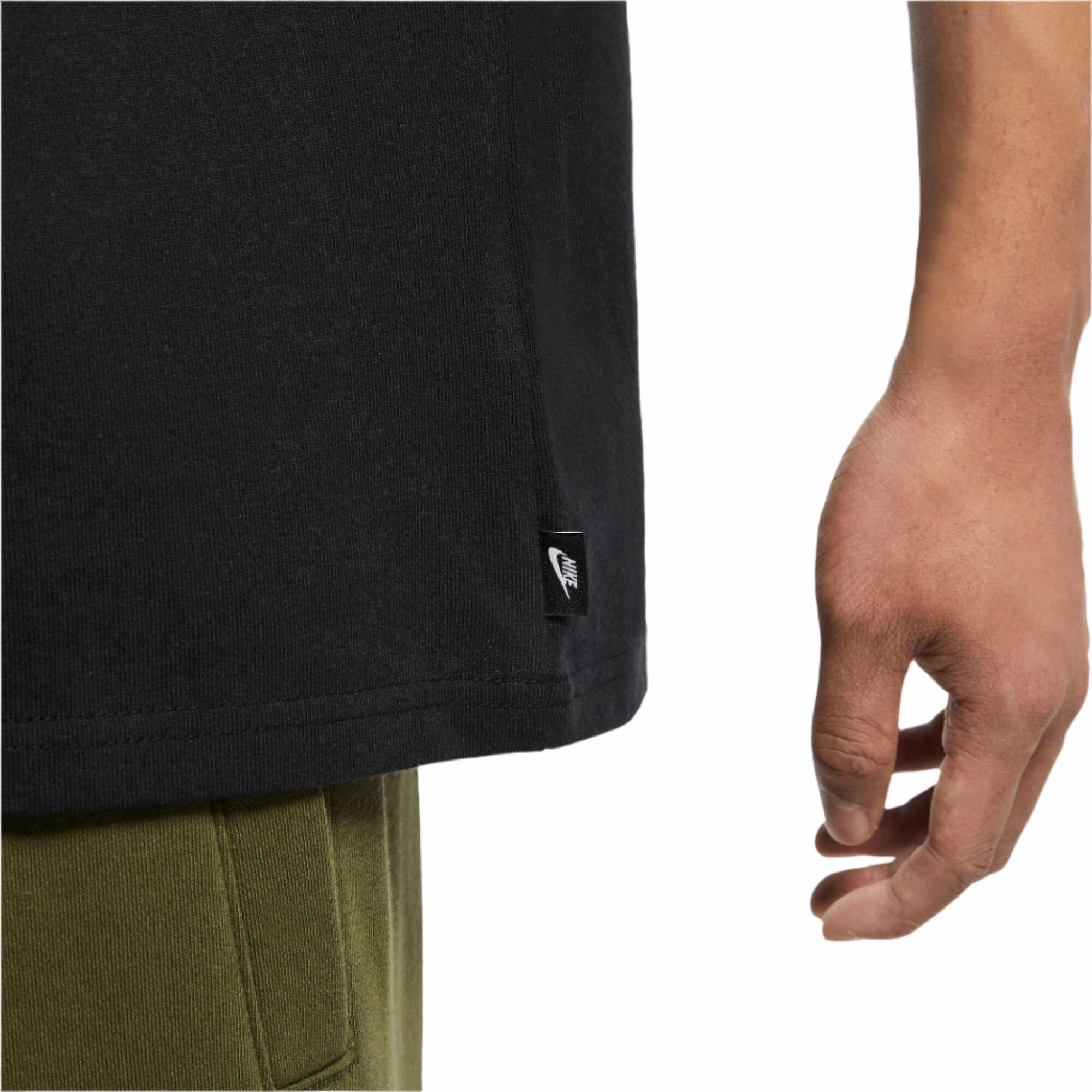 Style-defining Men's Sportswear Premium Essentials T-Shirt