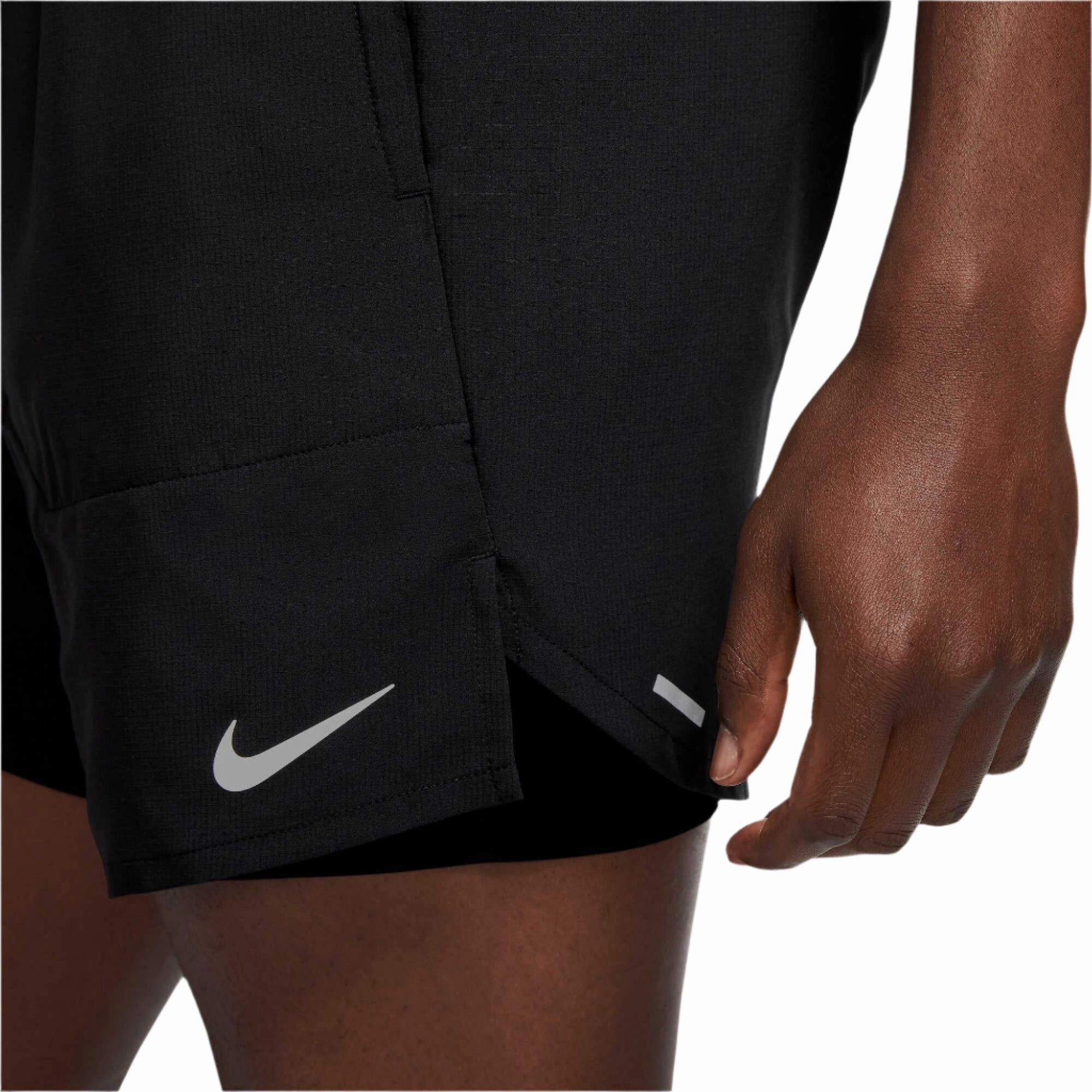 Style inspiration Men's Stride 7 inch 2-In-1 Running Shorts