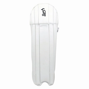 Style-savvy Pro 1.0 Wicket Keeping Leg Guards Versatile looks