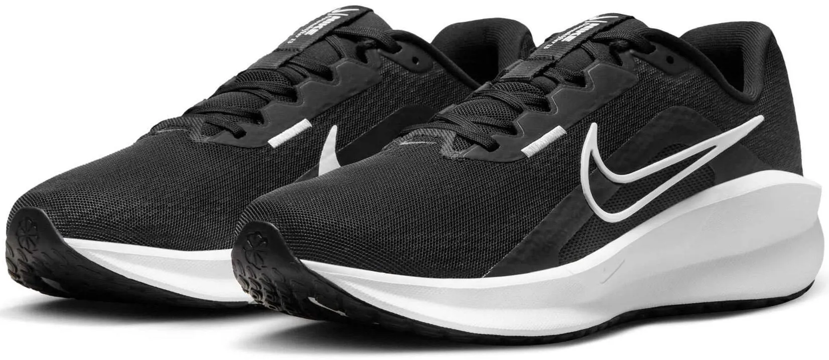 Stylish attire Downshifter 13 Men's Running Shoes