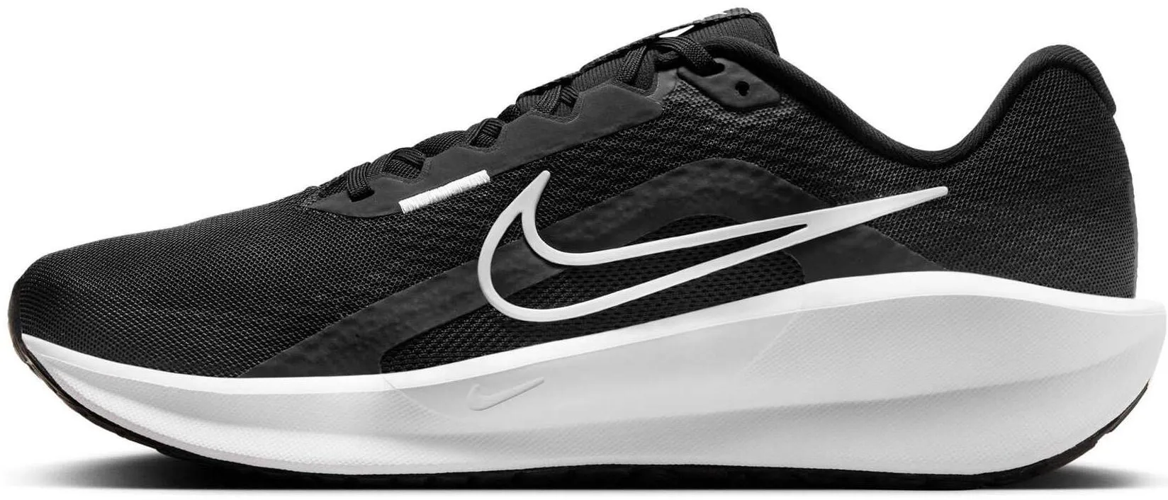 Stylish attire Downshifter 13 Men's Running Shoes