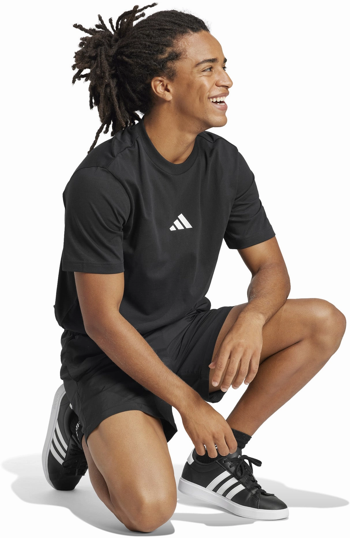 Stylish styles Men's Essentials Small Logo Single Jersey T-Shirt