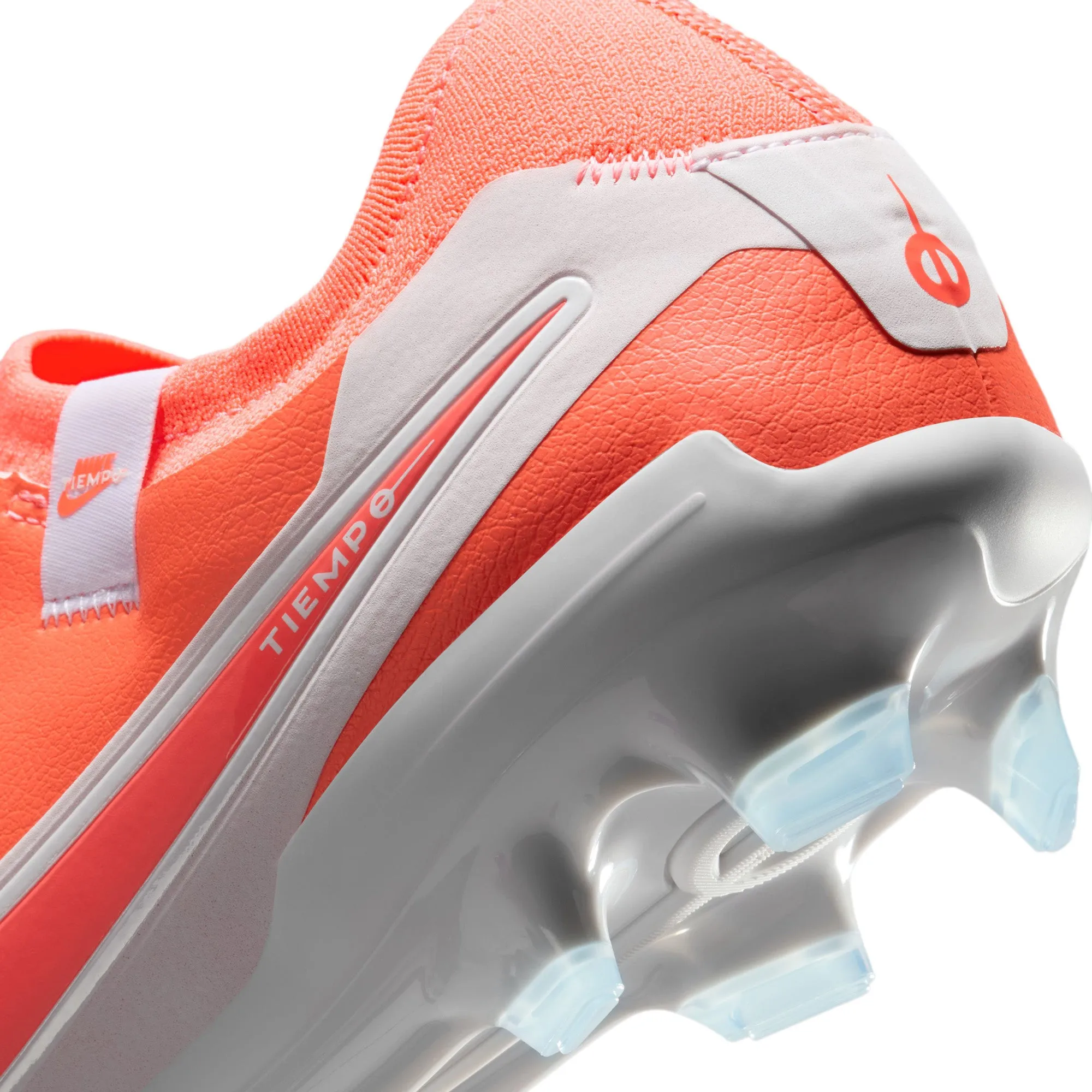 Trend-aware Tiempo Legend 10 Pro FG Low-Top Men's Football Boots