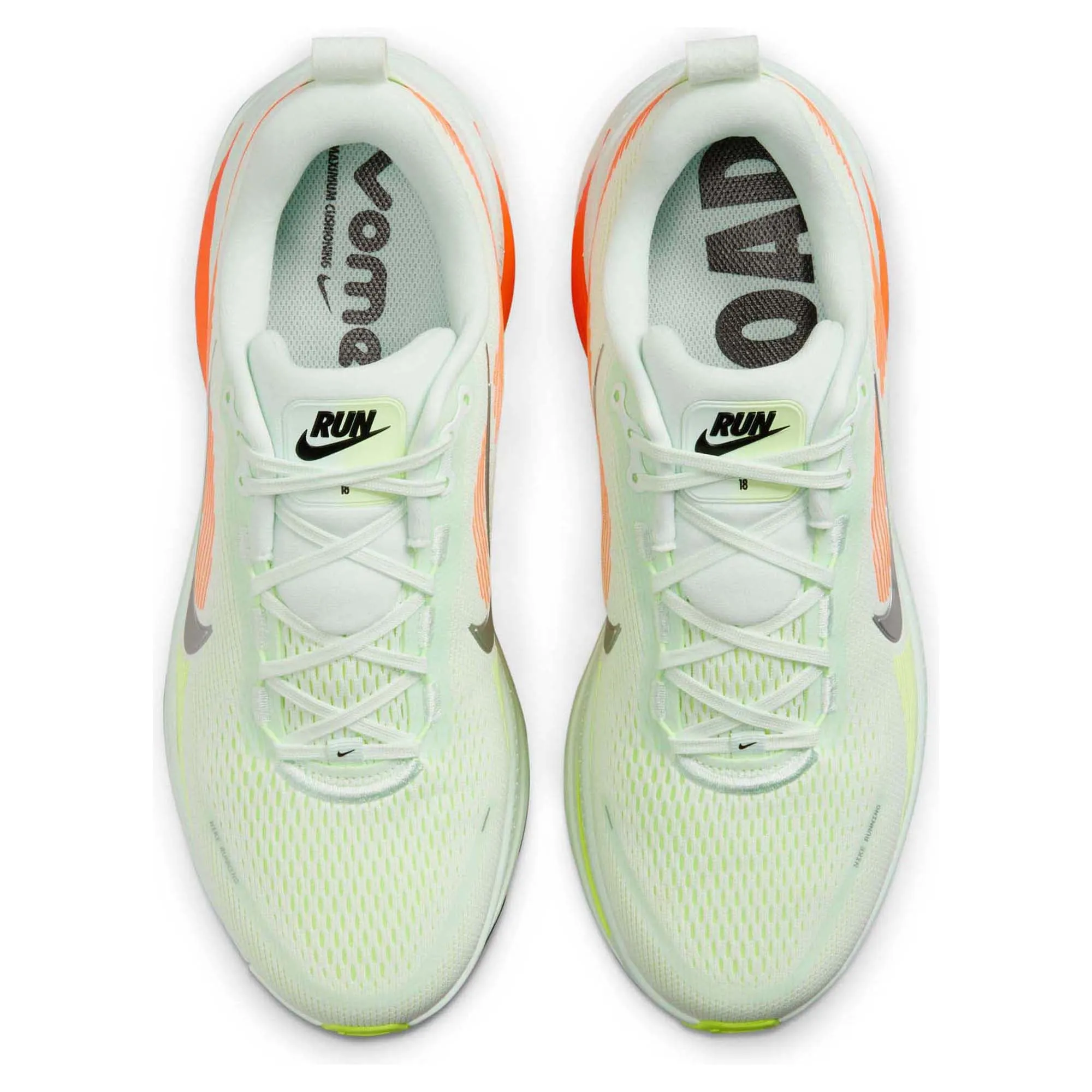 Trendy wearables Vomero 18 Men's Road Running Shoes