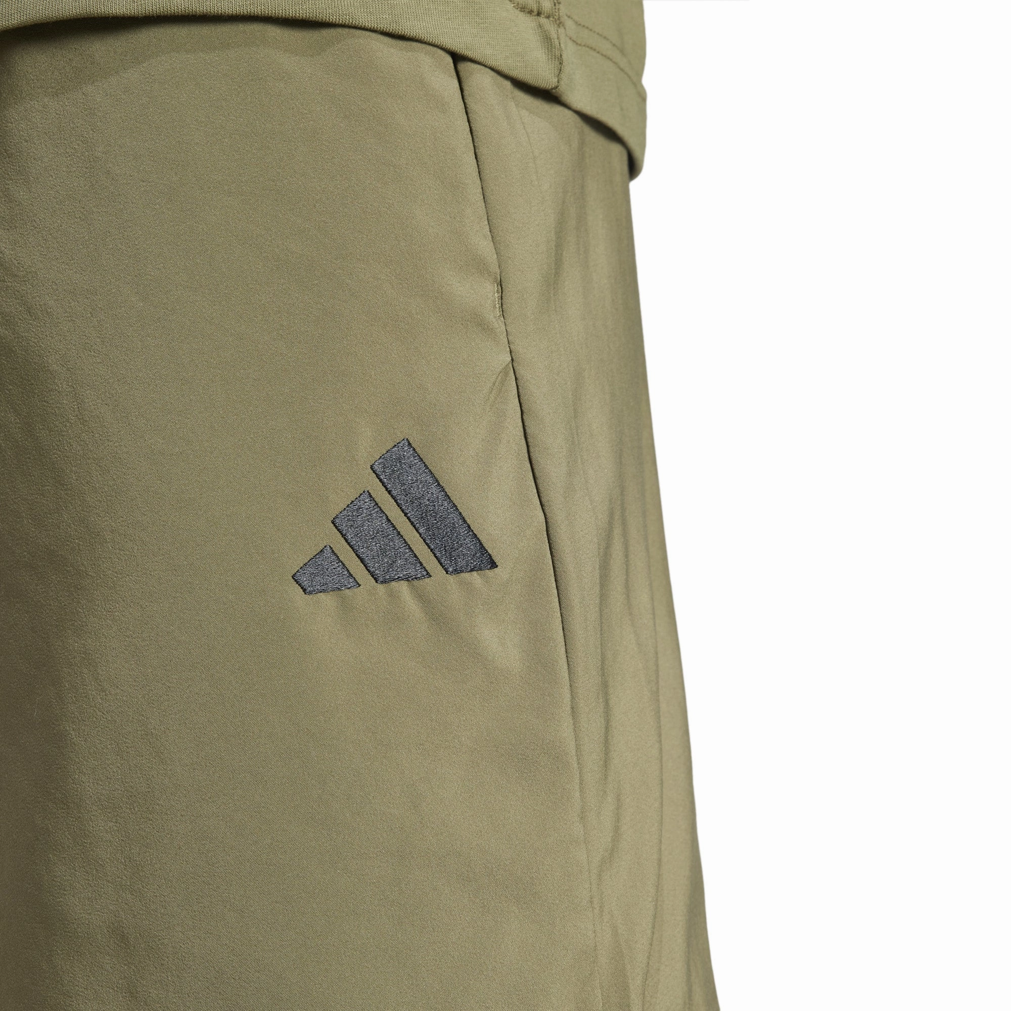 Trendy pieces Men's Essentials Small Logo Chelsea Shorts
