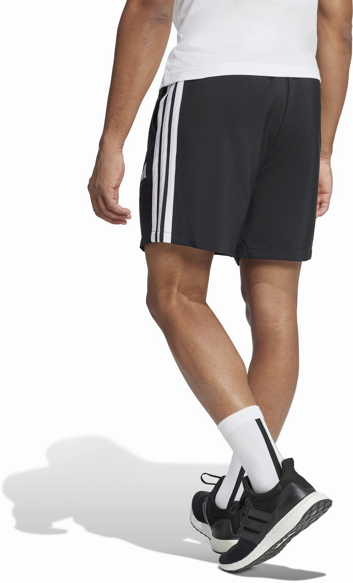 Trendy wearables Men's Essential 3-Stripes Chelsea Shorts