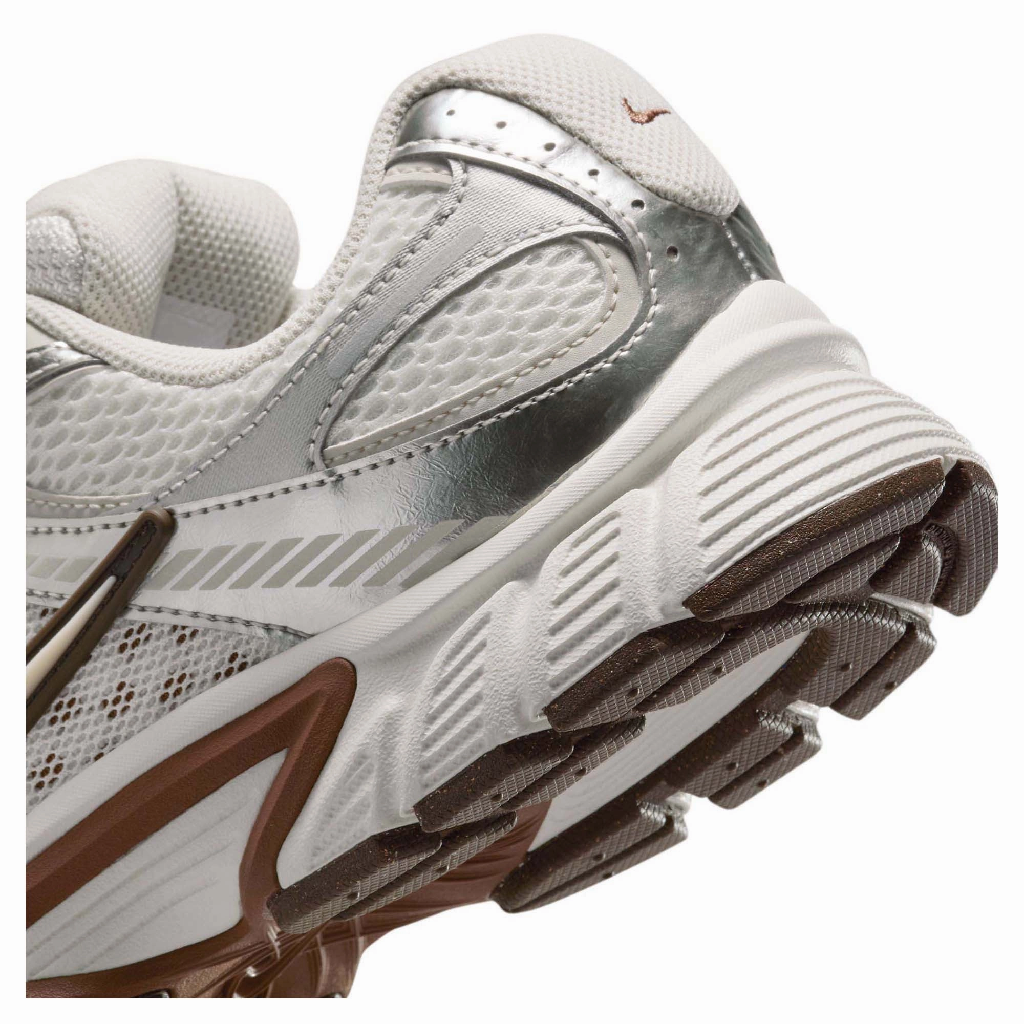 V5 Rnr Women's Sportswear Shoes Sophisticated