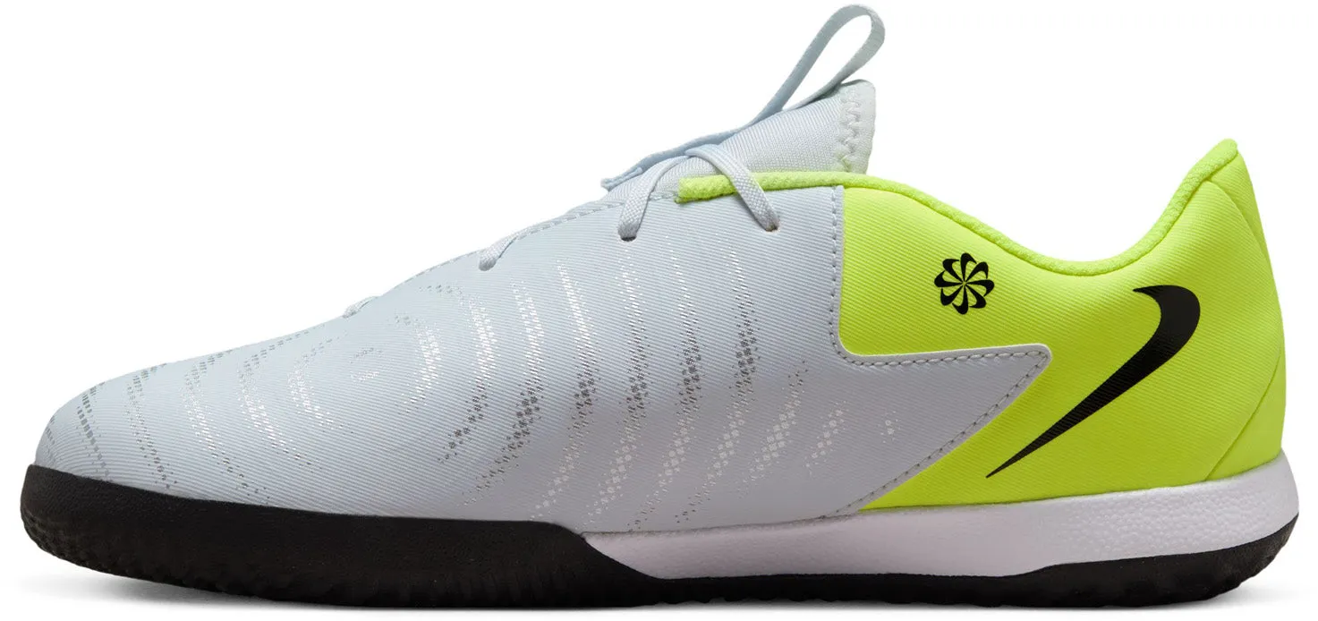 Versatile pieces Nike Jr. Phantom GX 2 Academy Little/Big Kids IC Soccer Shoes