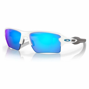 Versatile looks Flak 2.0 XL Sunglasses Stylish attire