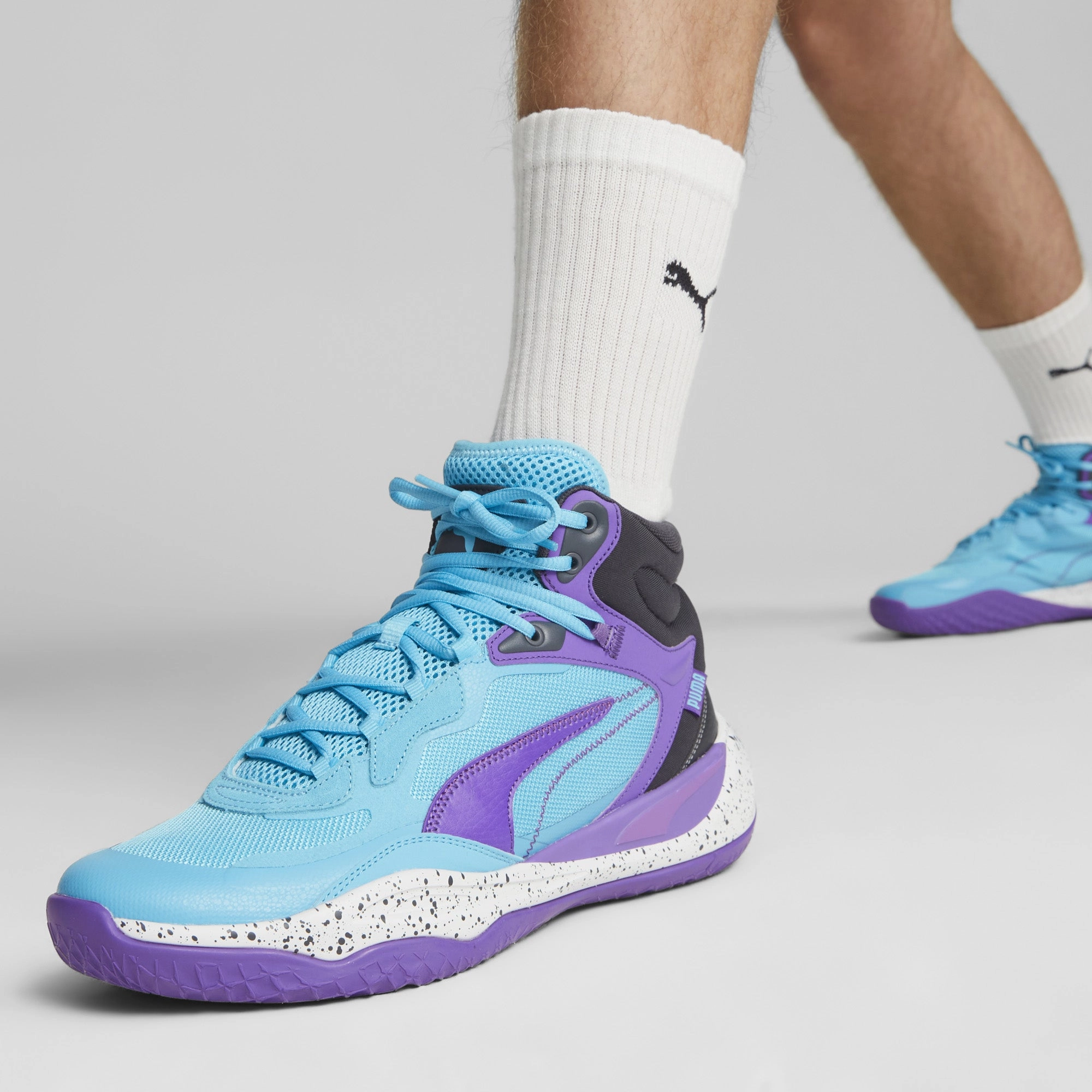 Versatile pieces Playmaker Pro Mid