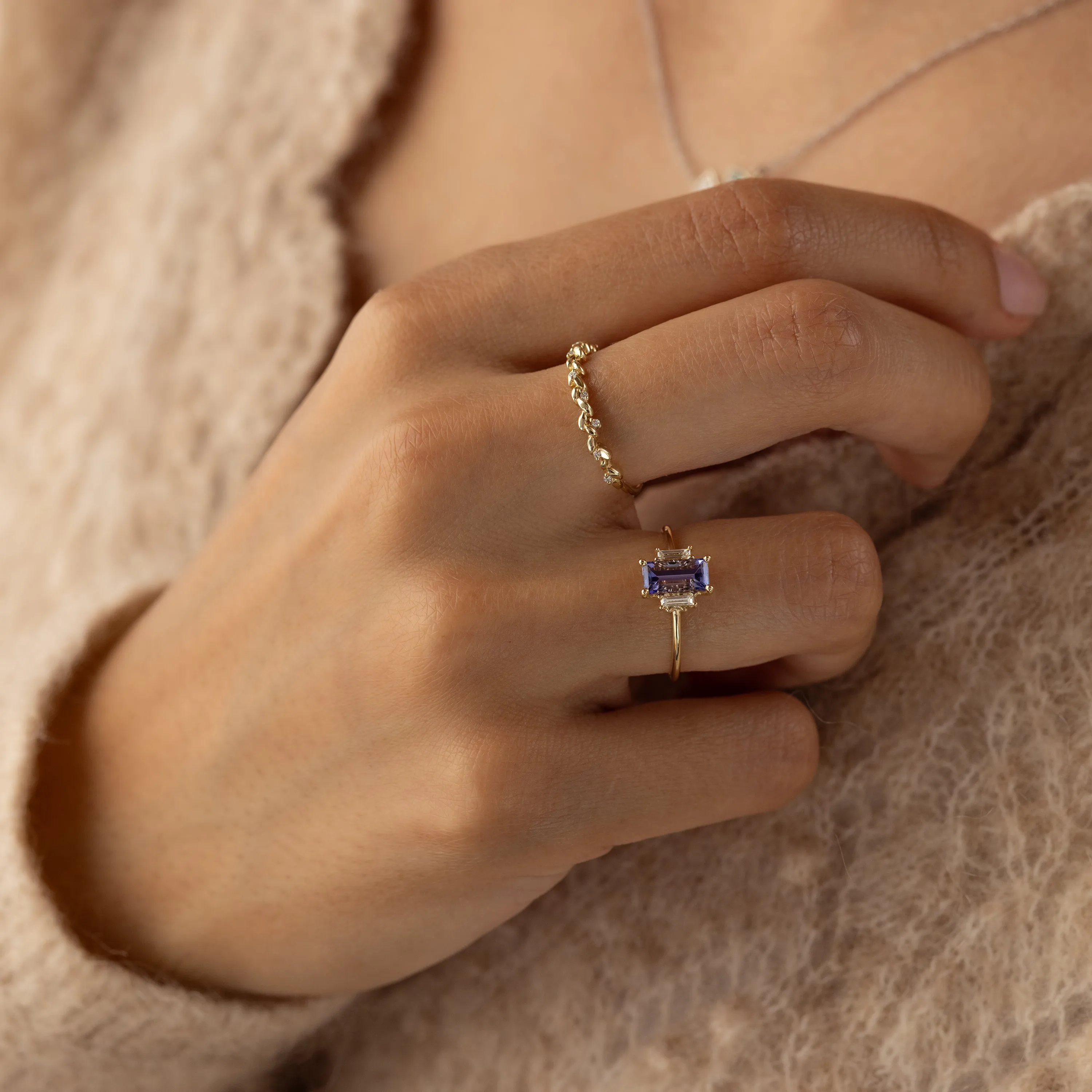 Vitrine Ring, Light Blue Tanzanite