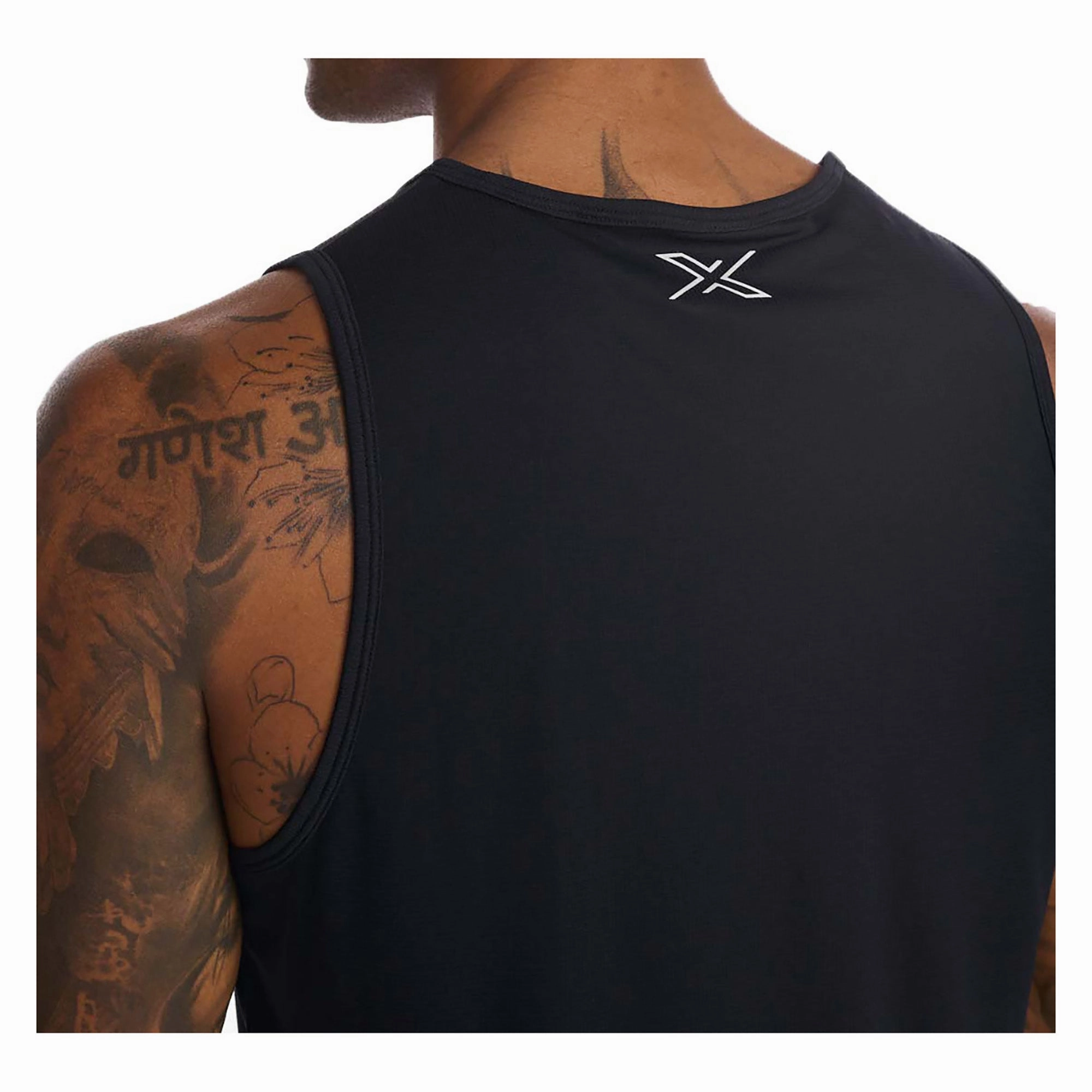 Wardrobe essential Men's Aero Tank