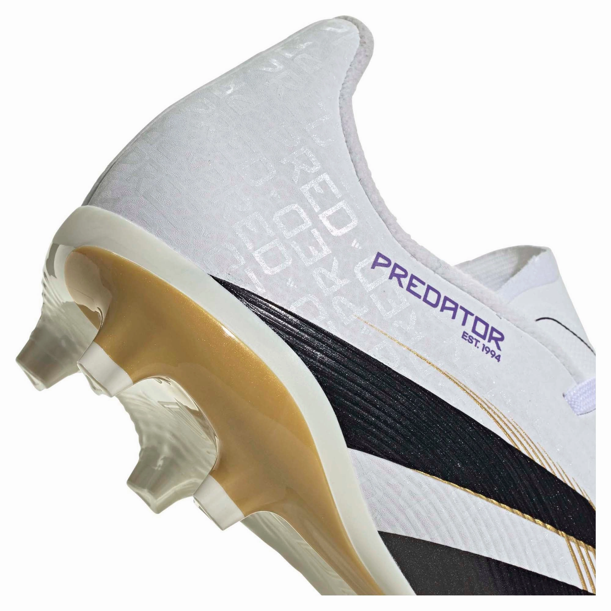 Wardrobe essential Predator League FG/MG Junior's Football Boots