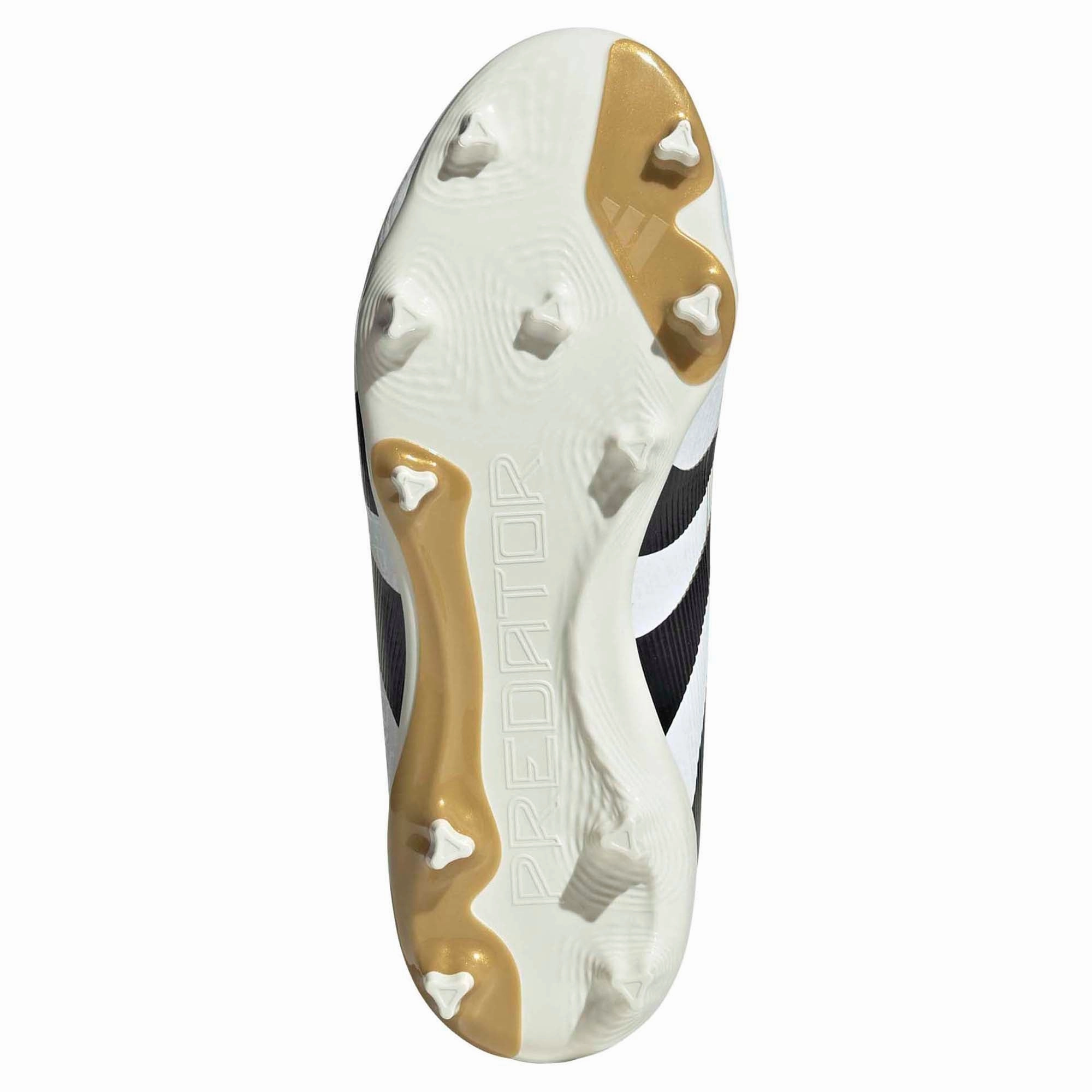 Wardrobe essential Predator League FG/MG Junior's Football Boots