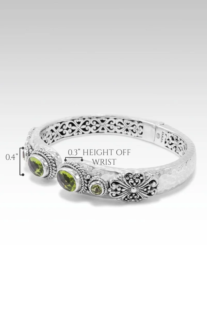 Wondrous Grace Tip-to-Tip Bracelet? in Peridot